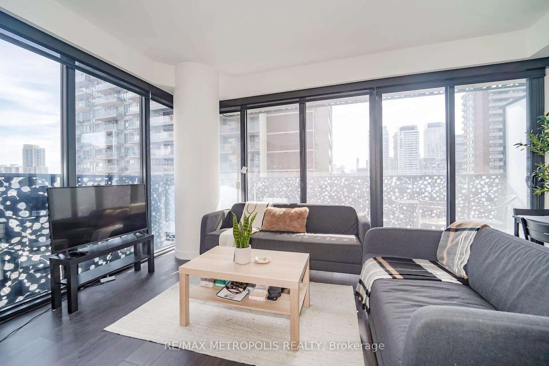 Photo 31 of Unit 1203, 55 Charles Street E, Toronto, Church-Yonge Corridor — HOMEH