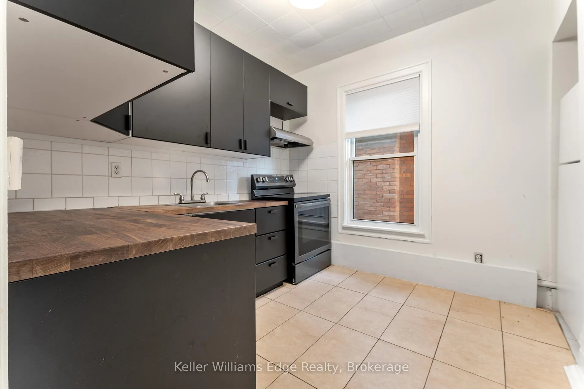 Photo 10 of Unit 2, 128 Herkimer Street, Hamilton, Durand — HOMEH