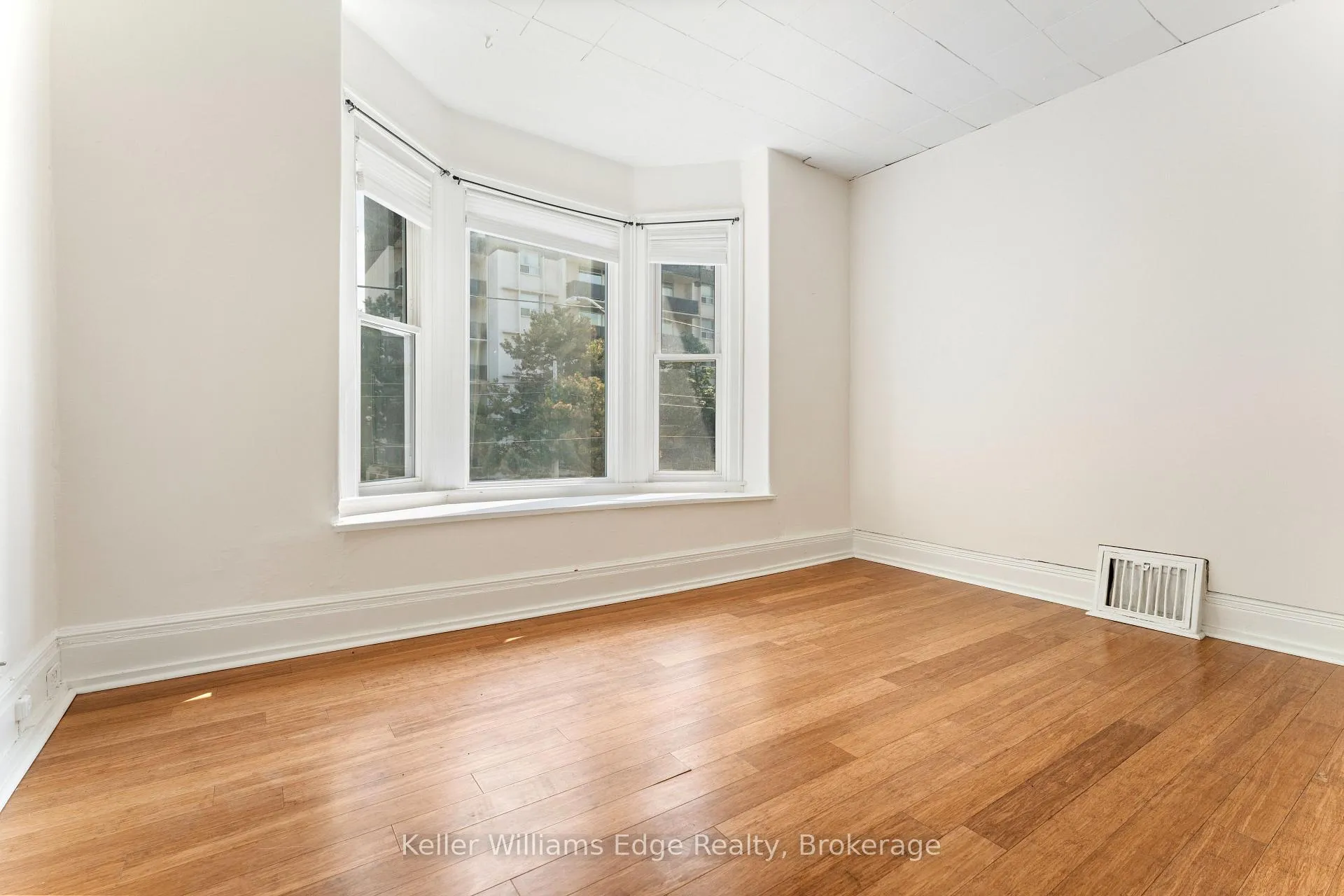 Photo 13 of Unit 2, 128 Herkimer Street, Hamilton, Durand — HOMEH