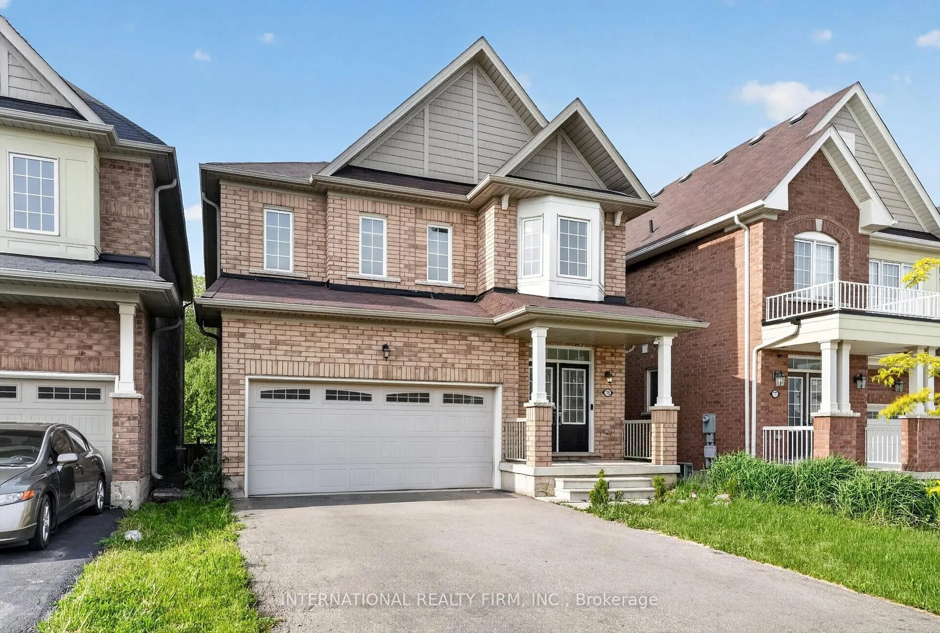 Photo 1 of 7785 Hackberry Trail, Niagara Falls, Brown — HOMEH