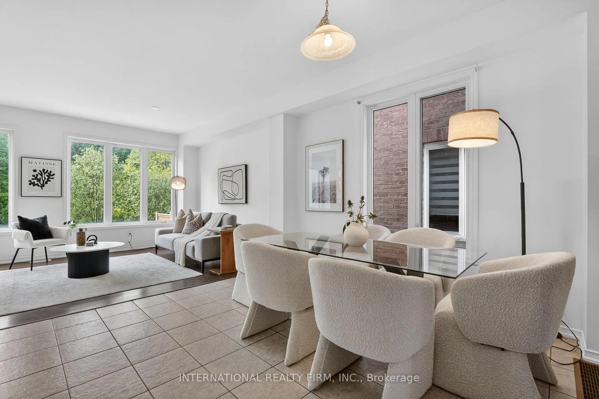 Photo 10 of 7785 Hackberry Trail, Niagara Falls, Brown — HOMEH