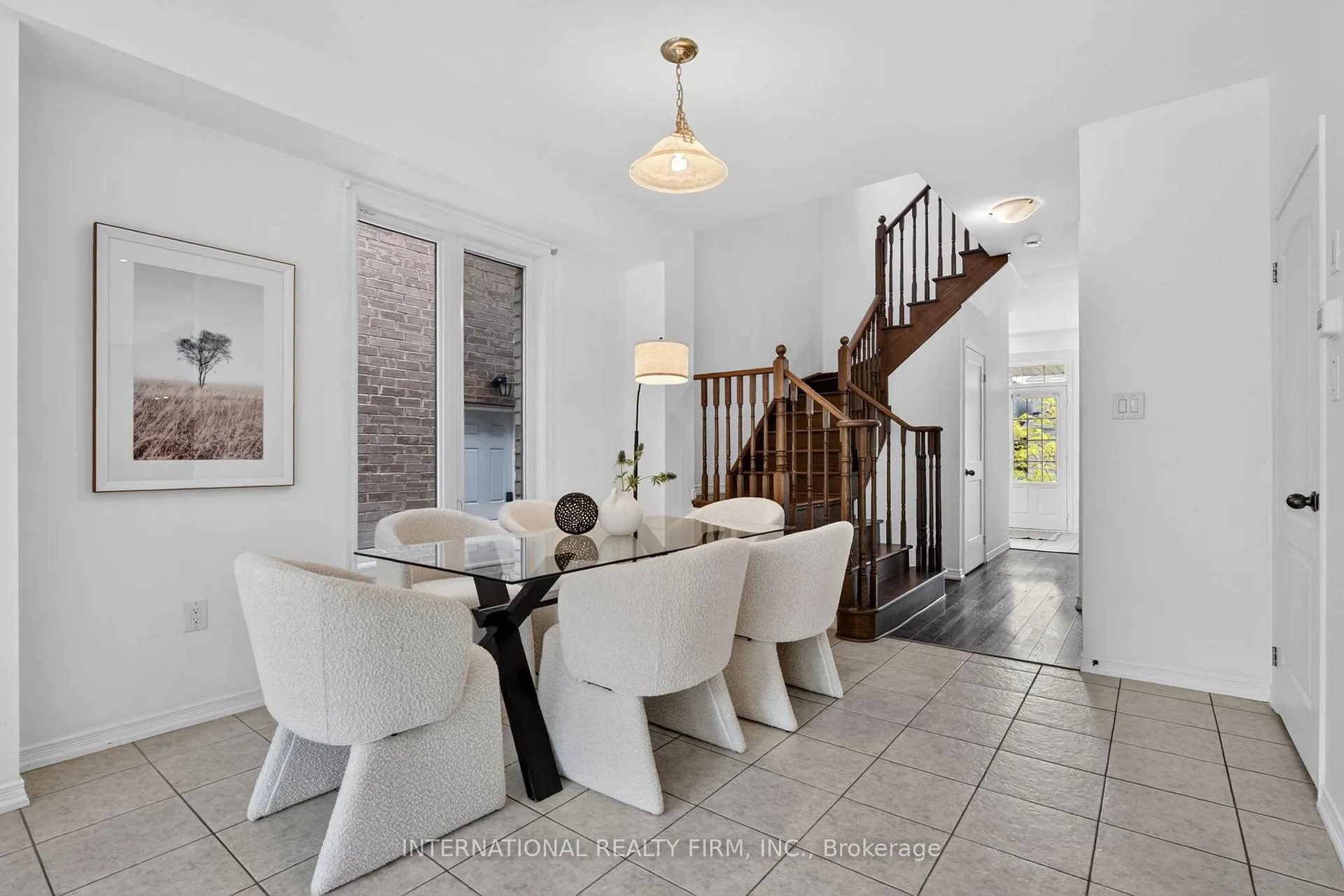Photo 11 of 7785 Hackberry Trail, Niagara Falls, Brown — HOMEH