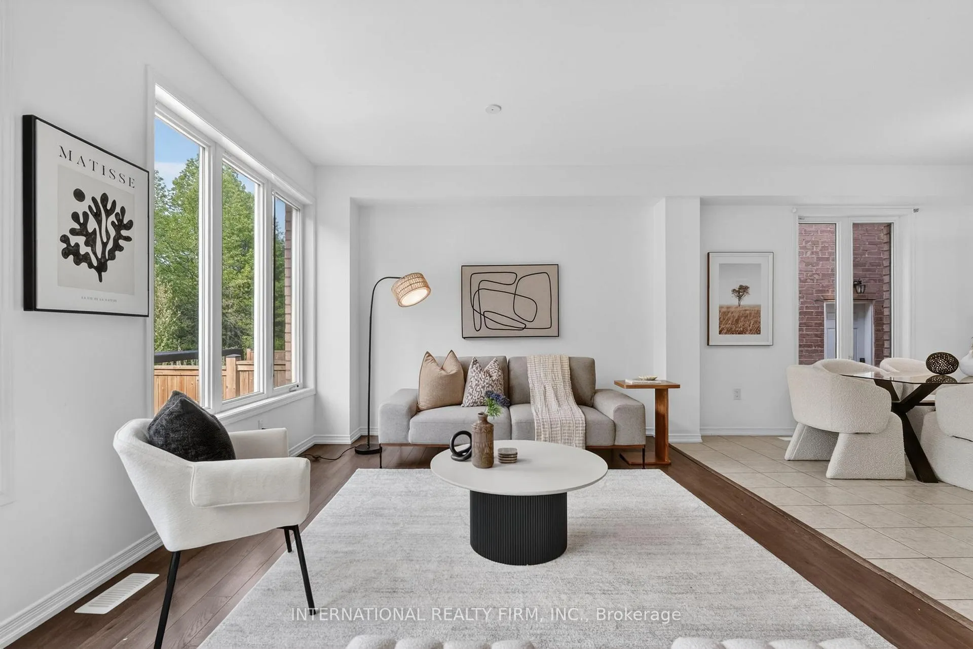 Photo 14 of 7785 Hackberry Trail, Niagara Falls, Brown — HOMEH