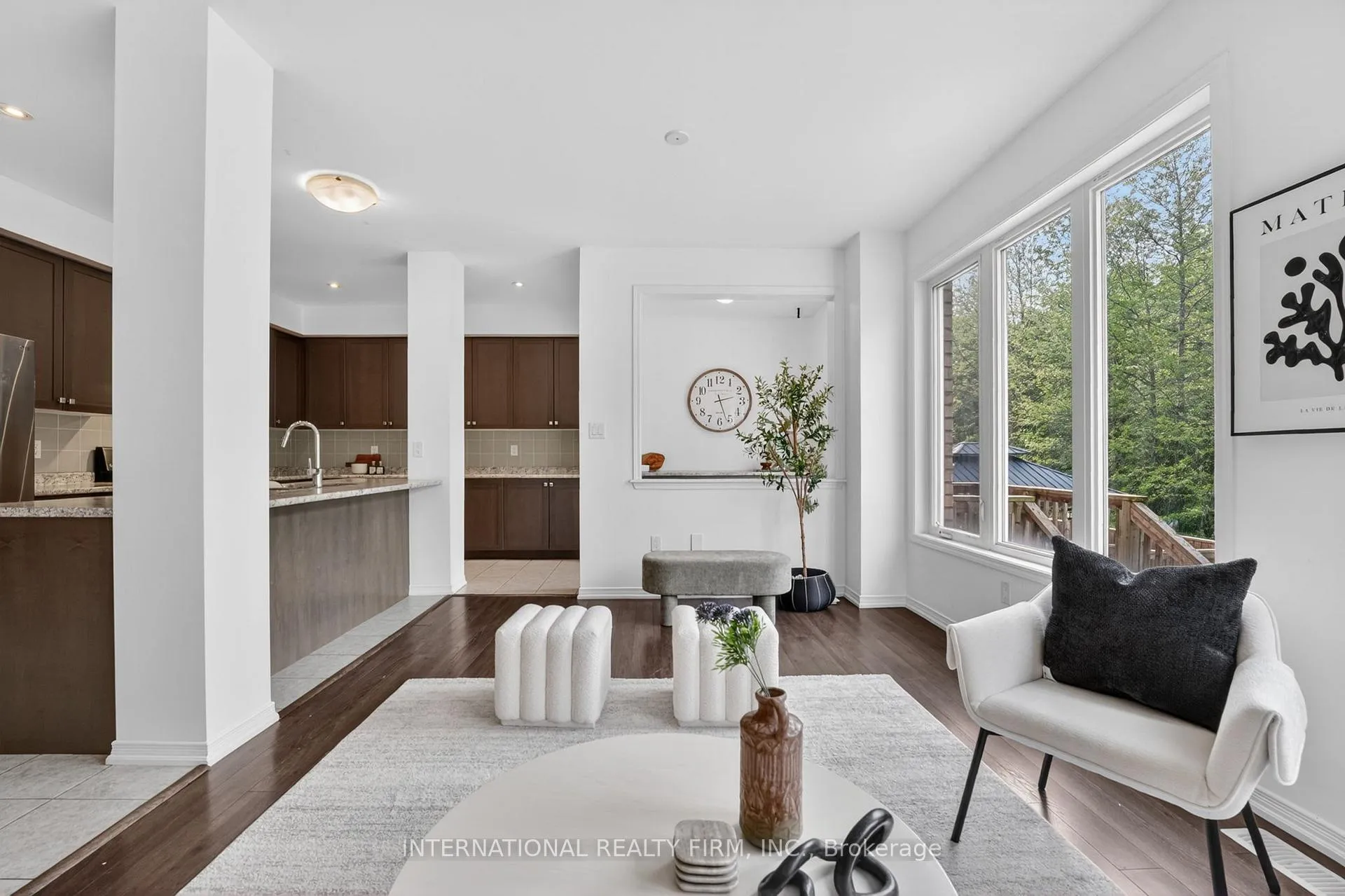 Photo 17 of 7785 Hackberry Trail, Niagara Falls, Brown — HOMEH