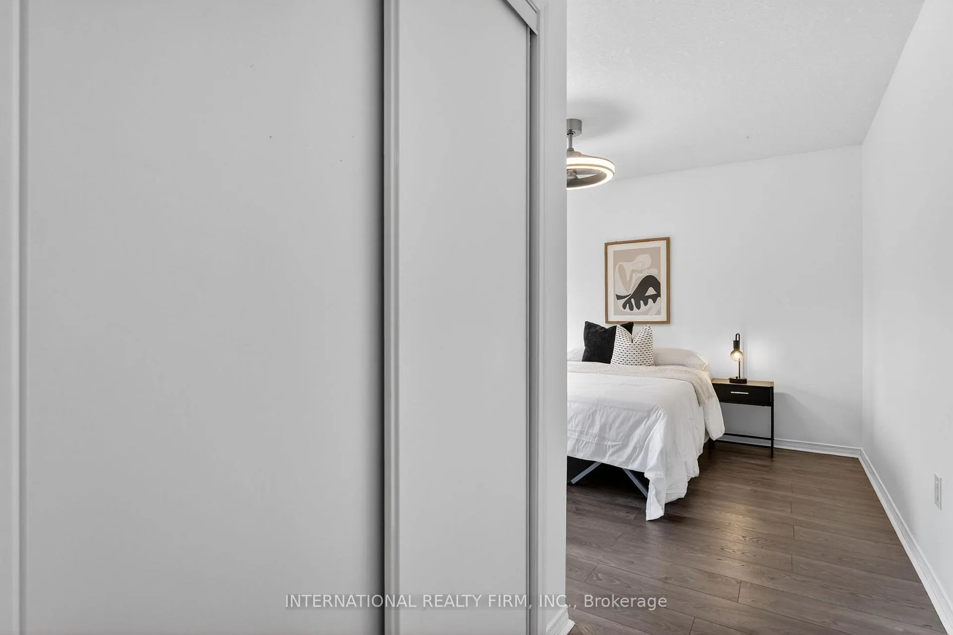 Photo 28 of 7785 Hackberry Trail, Niagara Falls, Brown — HOMEH