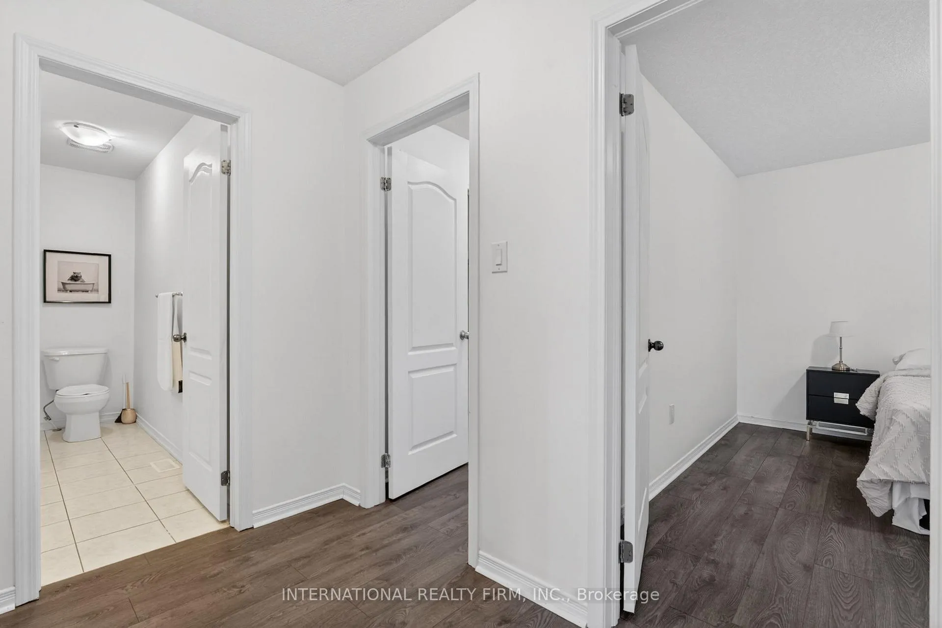 Photo 30 of 7785 Hackberry Trail, Niagara Falls, Brown — HOMEH
