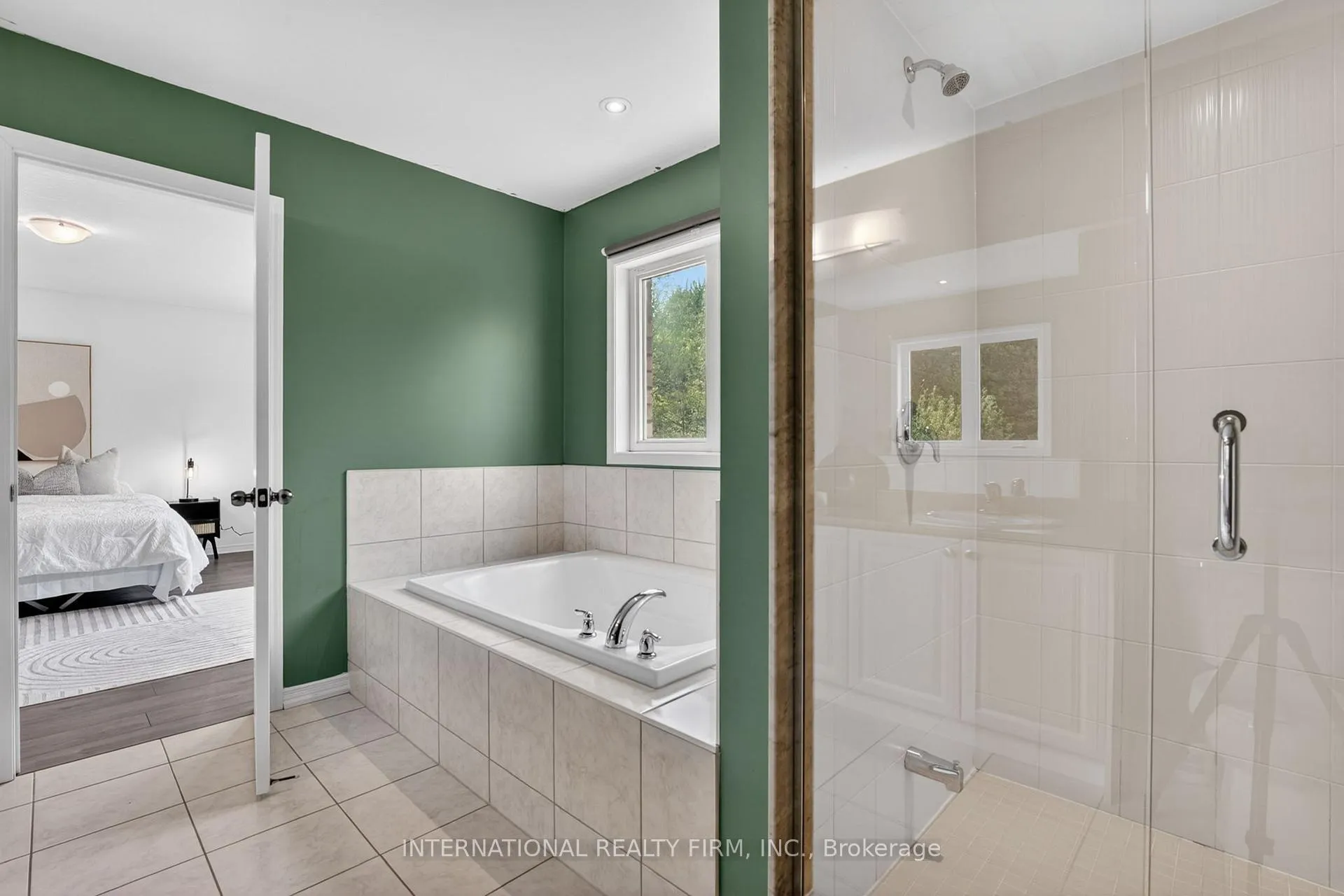 Photo 41 of 7785 Hackberry Trail, Niagara Falls, Brown — HOMEH