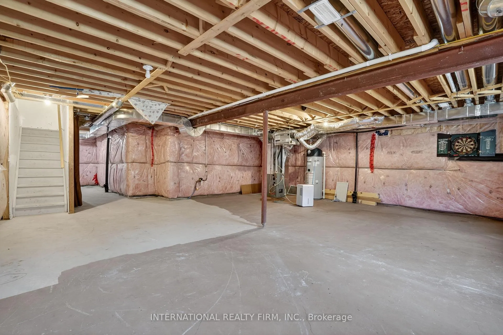 Photo 44 of 7785 Hackberry Trail, Niagara Falls, Brown — HOMEH