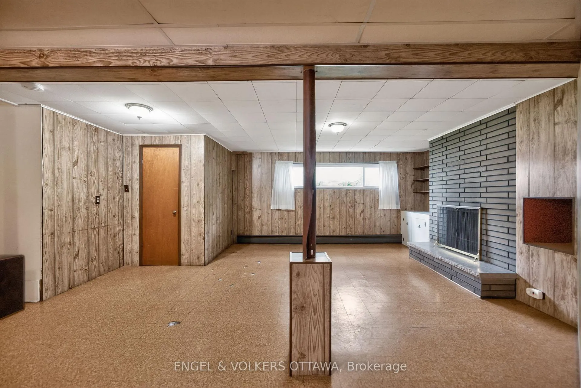 Photo 20 of 1166 Castle Hill Crescent, Ottawa, Copeland Park — HOMEH