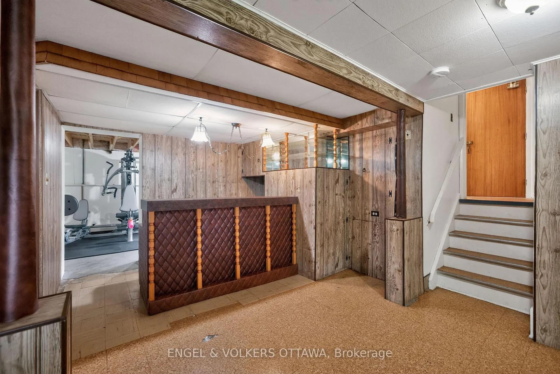 Photo 22 of 1166 Castle Hill Crescent, Ottawa, Copeland Park — HOMEH