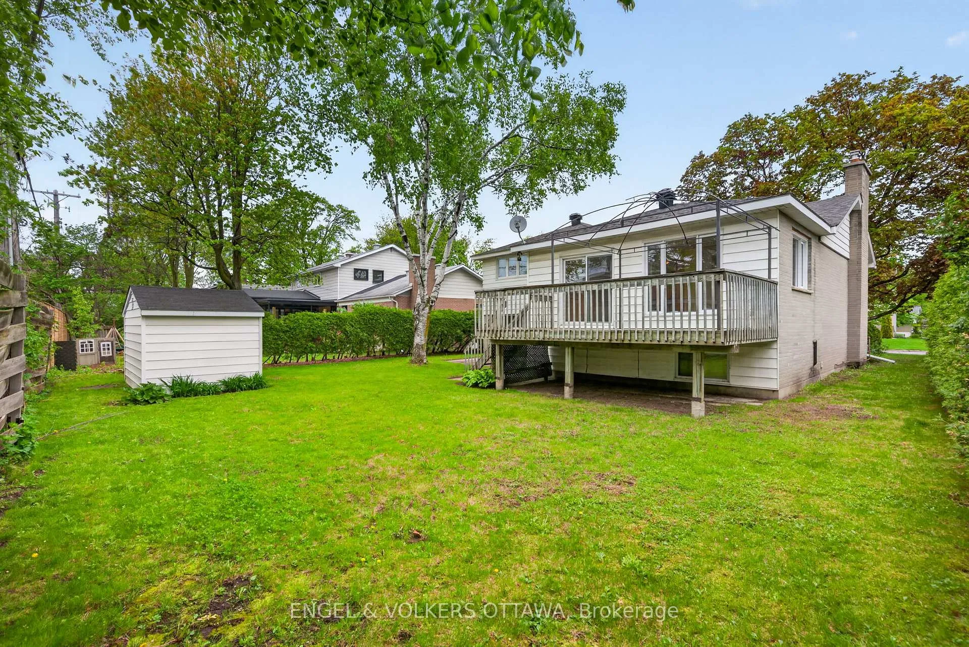 Photo 27 of 1166 Castle Hill Crescent, Ottawa, Copeland Park — HOMEH