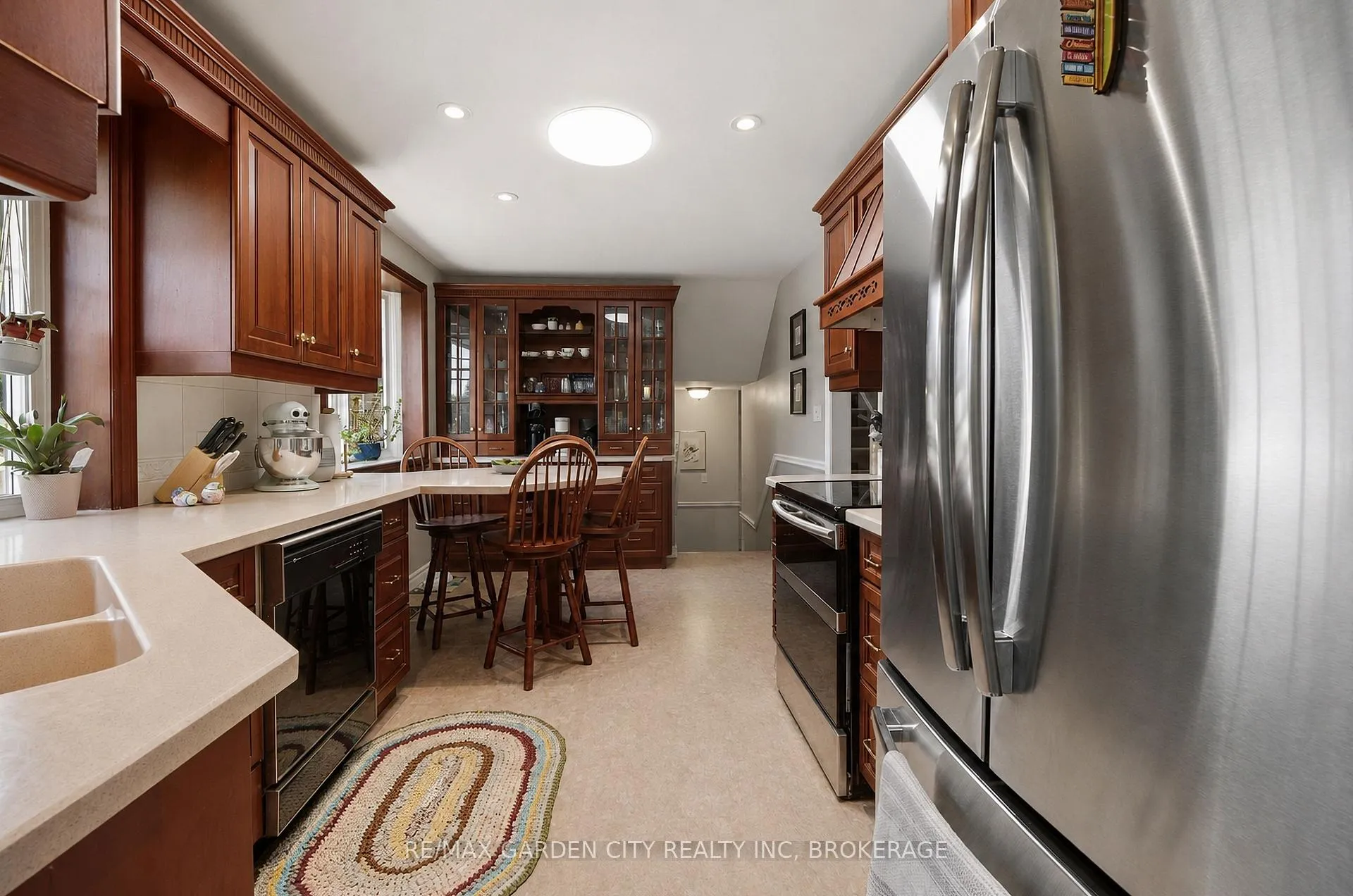 Photo 30 of 61 Royal York Road, St. Catharines, Lakeshore — HOMEH