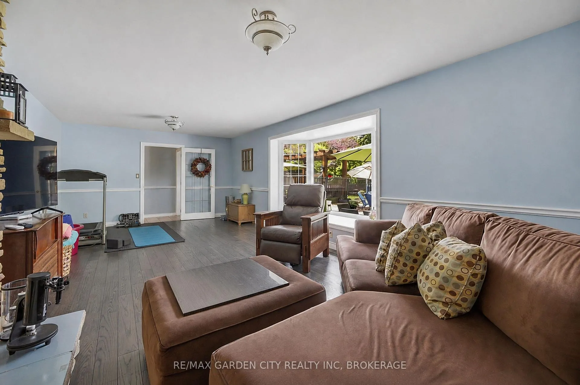 Photo 35 of 61 Royal York Road, St. Catharines, Lakeshore — HOMEH