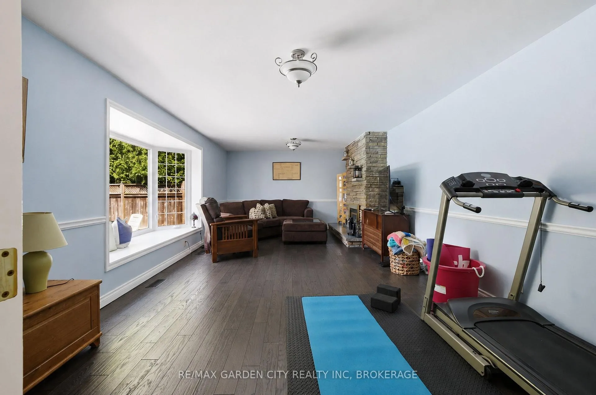 Photo 38 of 61 Royal York Road, St. Catharines, Lakeshore — HOMEH