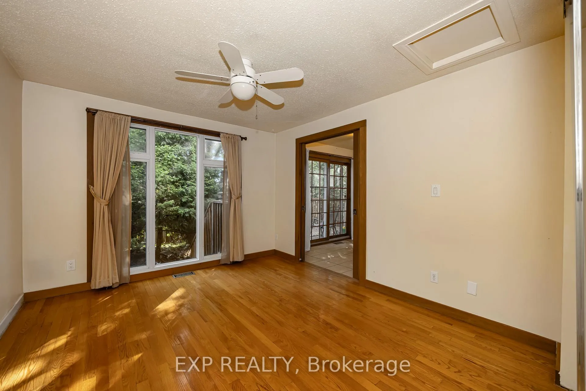 Photo 17 of 21 Southview Crescent, Ottawa, Borden Farm/Stewart Farm/Carleton Heights/Parkwood Hills — HOMEH