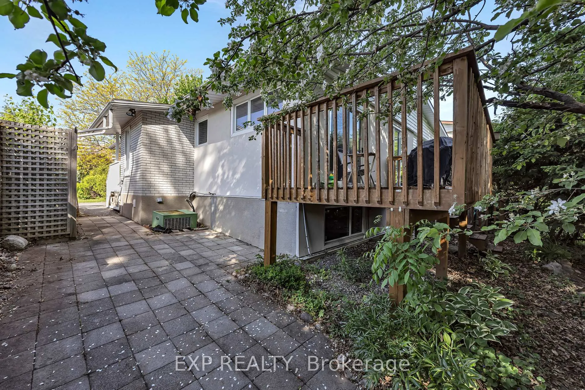 Photo 31 of 21 Southview Crescent, Ottawa, Borden Farm/Stewart Farm/Carleton Heights/Parkwood Hills — HOMEH