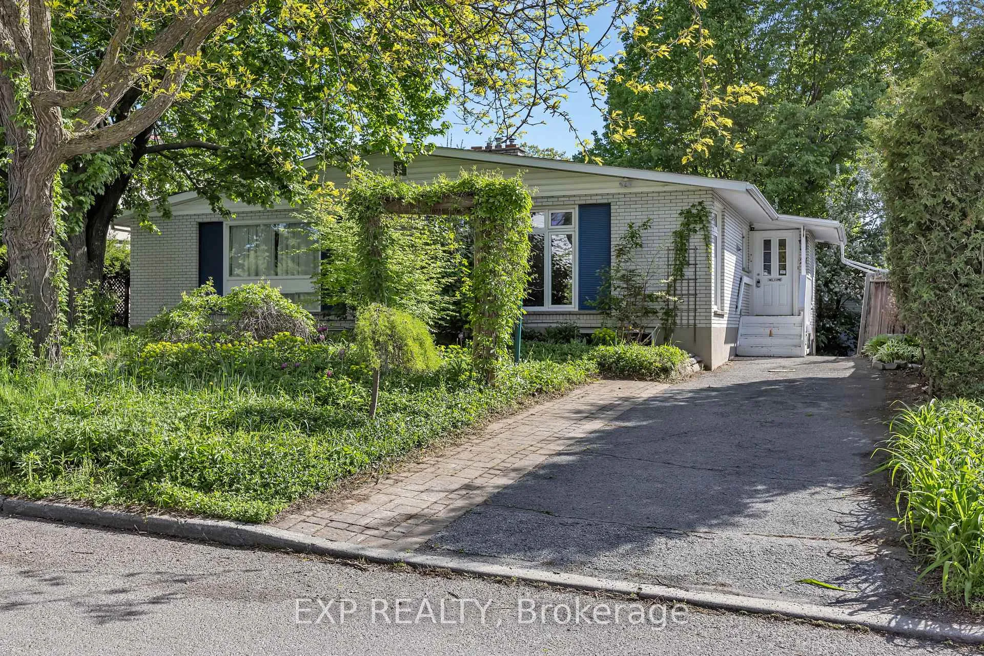 Photo 40 of 21 Southview Crescent, Ottawa, Borden Farm/Stewart Farm/Carleton Heights/Parkwood Hills — HOMEH