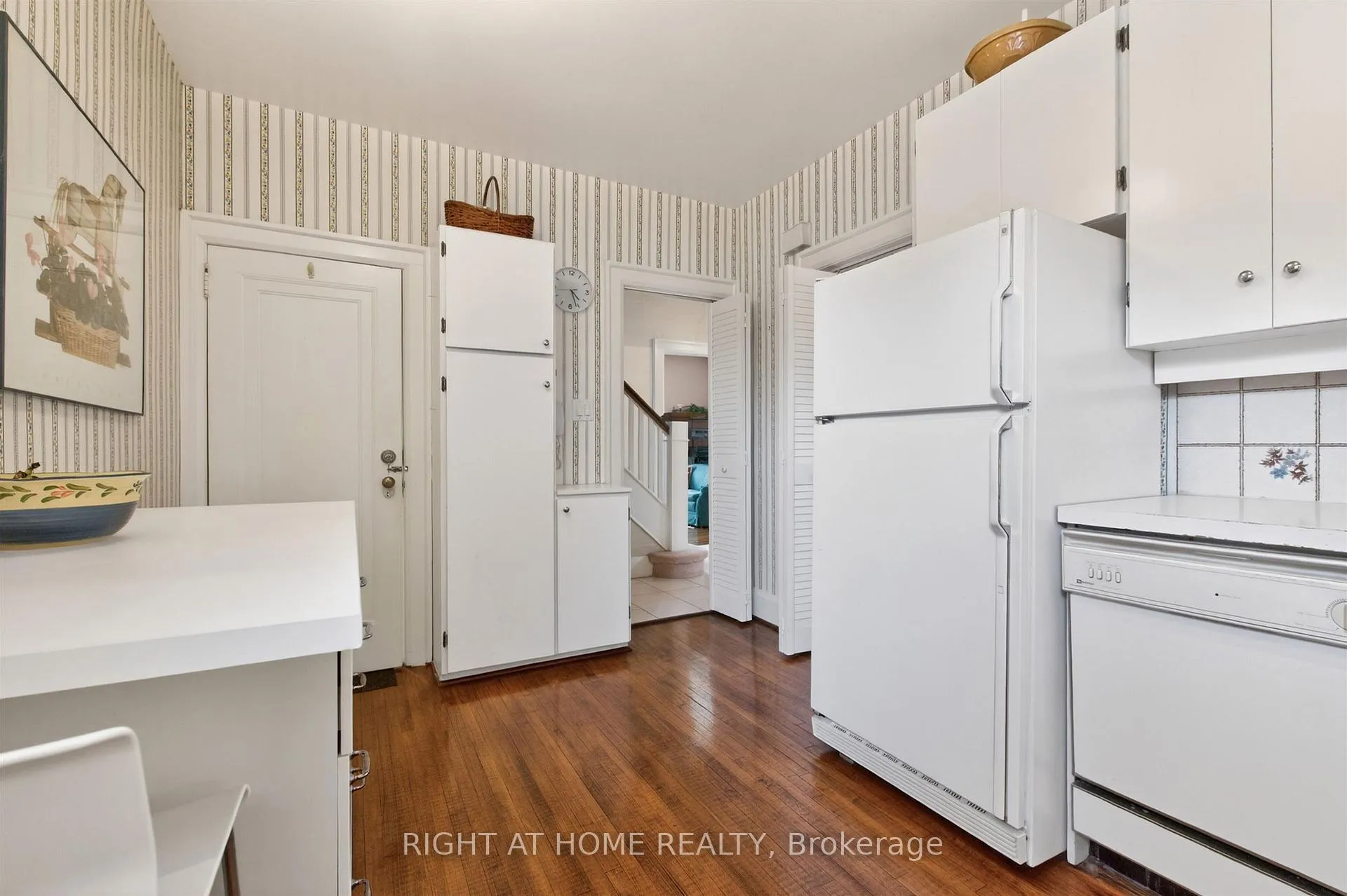 Photo 14 of 37 Heather Street, Toronto, Lawrence Park South — HOMEH