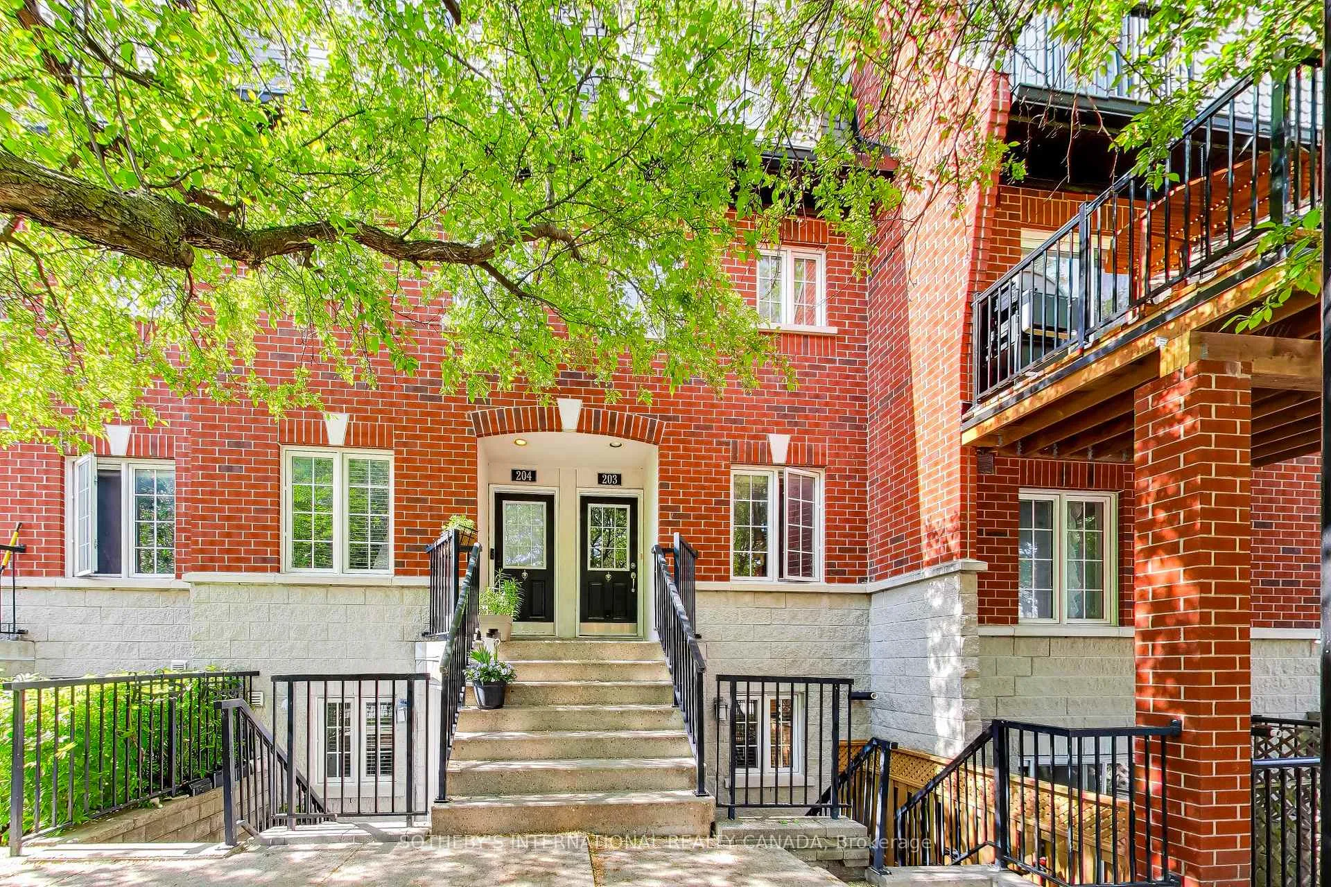 Photo 1 of Unit 103, 262 St Helens Avenue, Toronto, Dufferin Grove — HOMEH