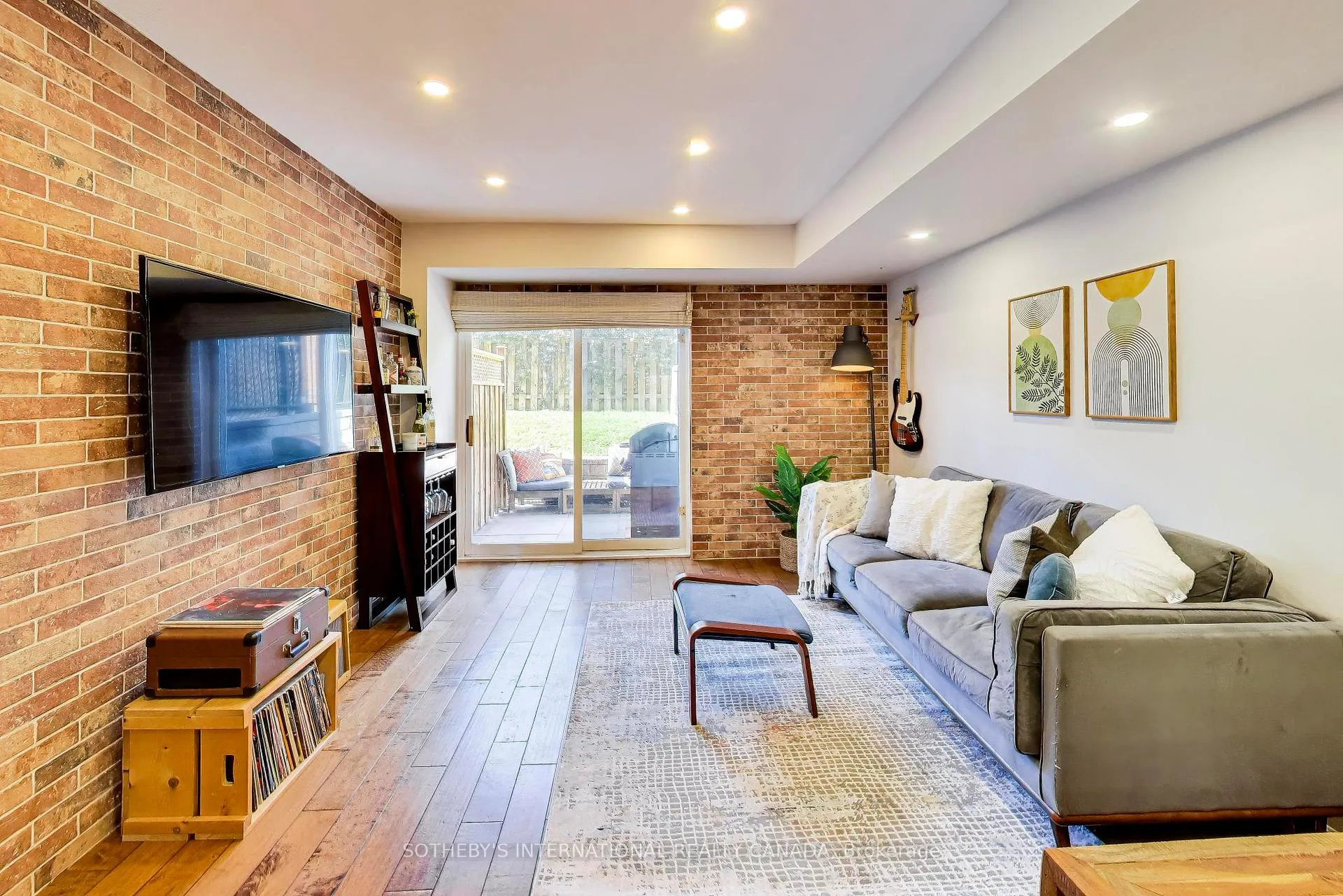 Photo 6 of Unit 103, 262 St Helens Avenue, Toronto, Dufferin Grove — HOMEH