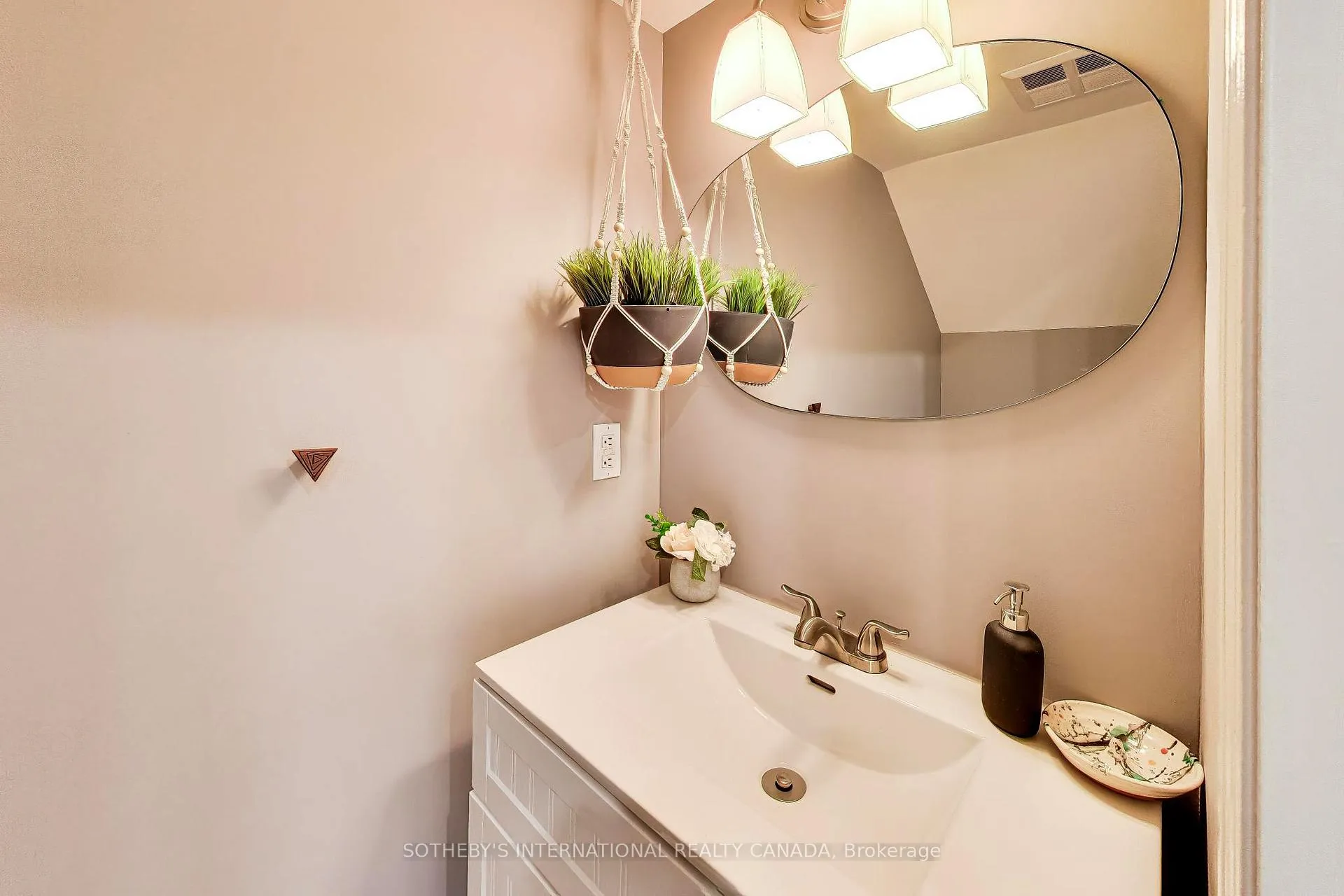 Photo 12 of Unit 103, 262 St Helens Avenue, Toronto, Dufferin Grove — HOMEH