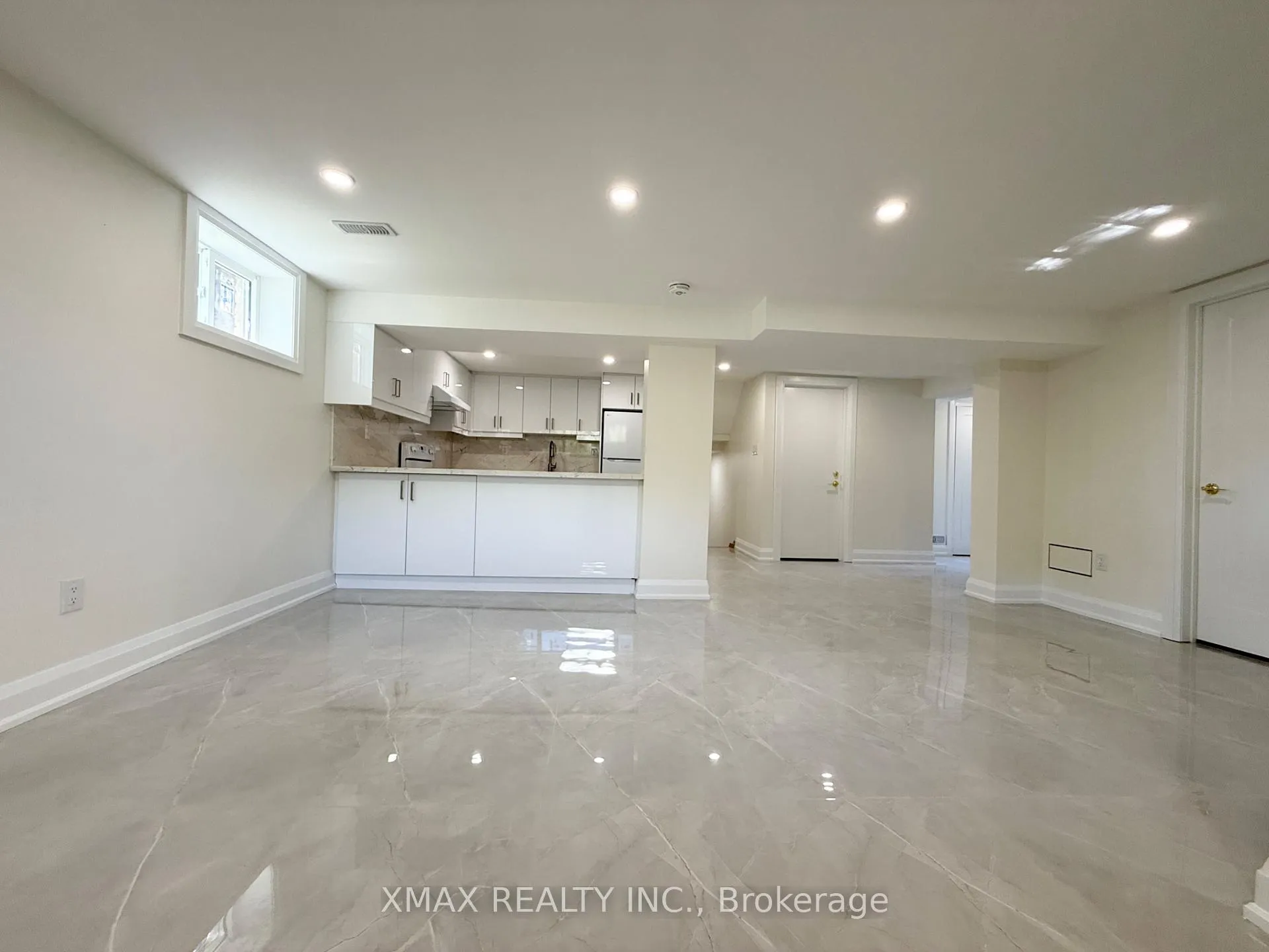 Photo 5 of Unit Basement, 86 Twyn Rivers Drive, Pickering, Rougemount — HOMEH