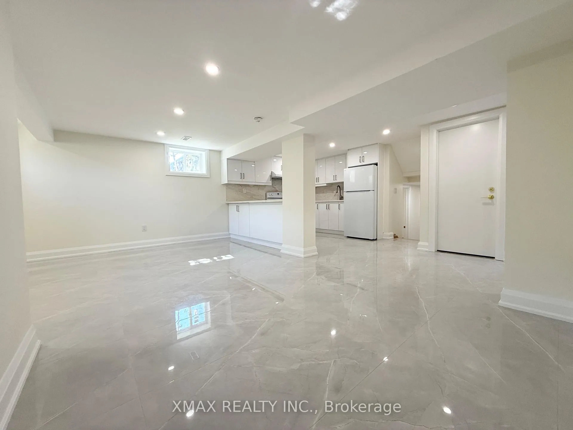 Photo 6 of Unit Basement, 86 Twyn Rivers Drive, Pickering, Rougemount — HOMEH