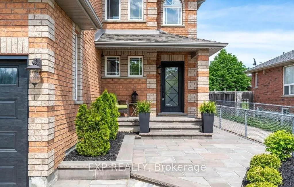 Photo 2 of 2293 Warrington Way, Innisfil, Alcona — HOMEH