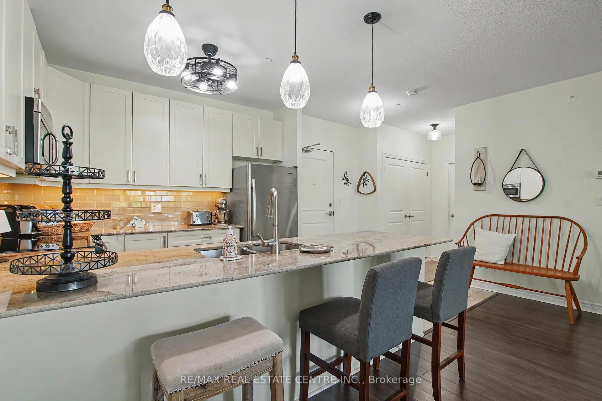 Photo 9 of Unit 418, 33 Whitmer Street, Milton, Scott — HOMEH