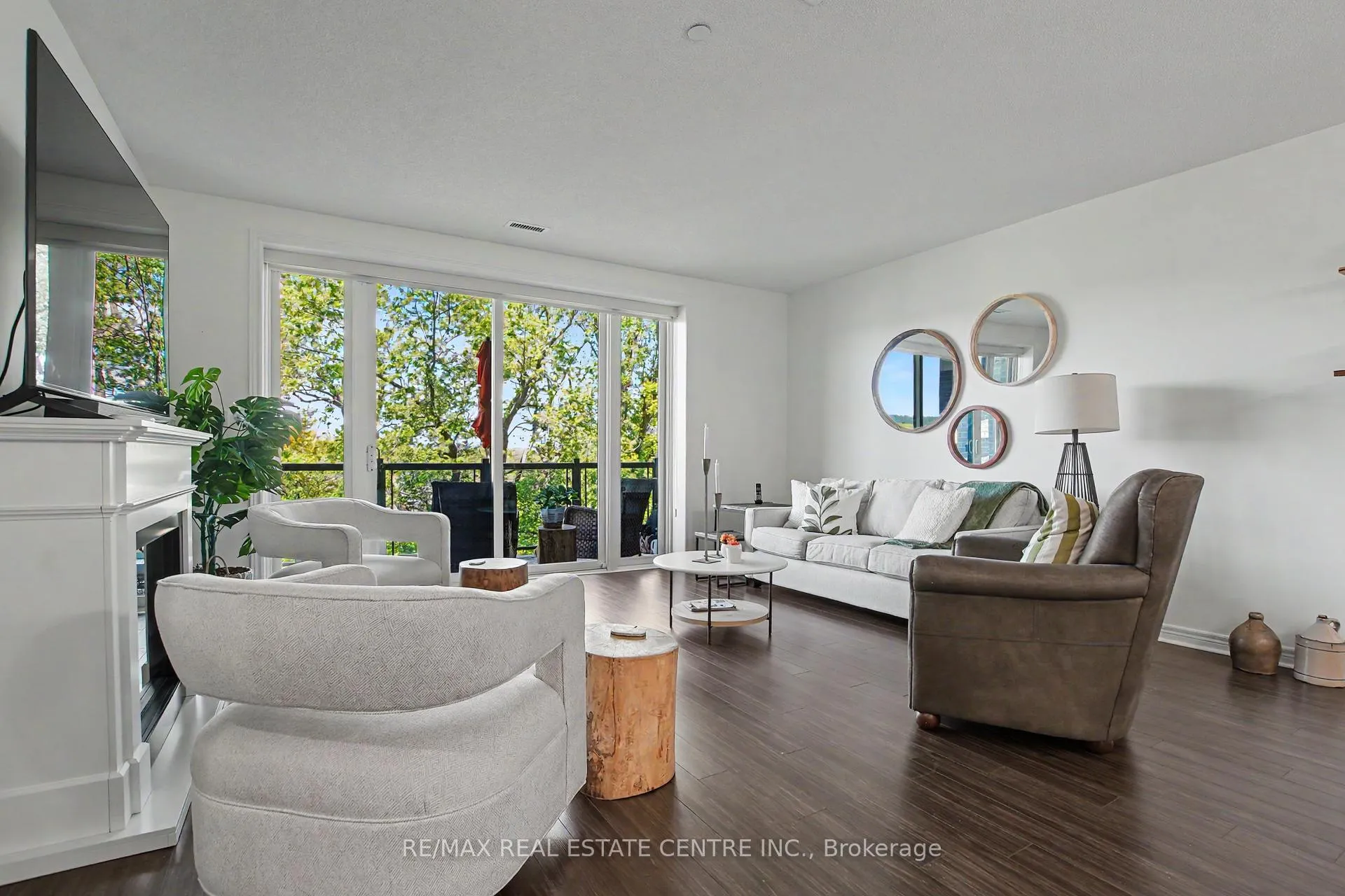 Photo 11 of Unit 418, 33 Whitmer Street, Milton, Scott — HOMEH