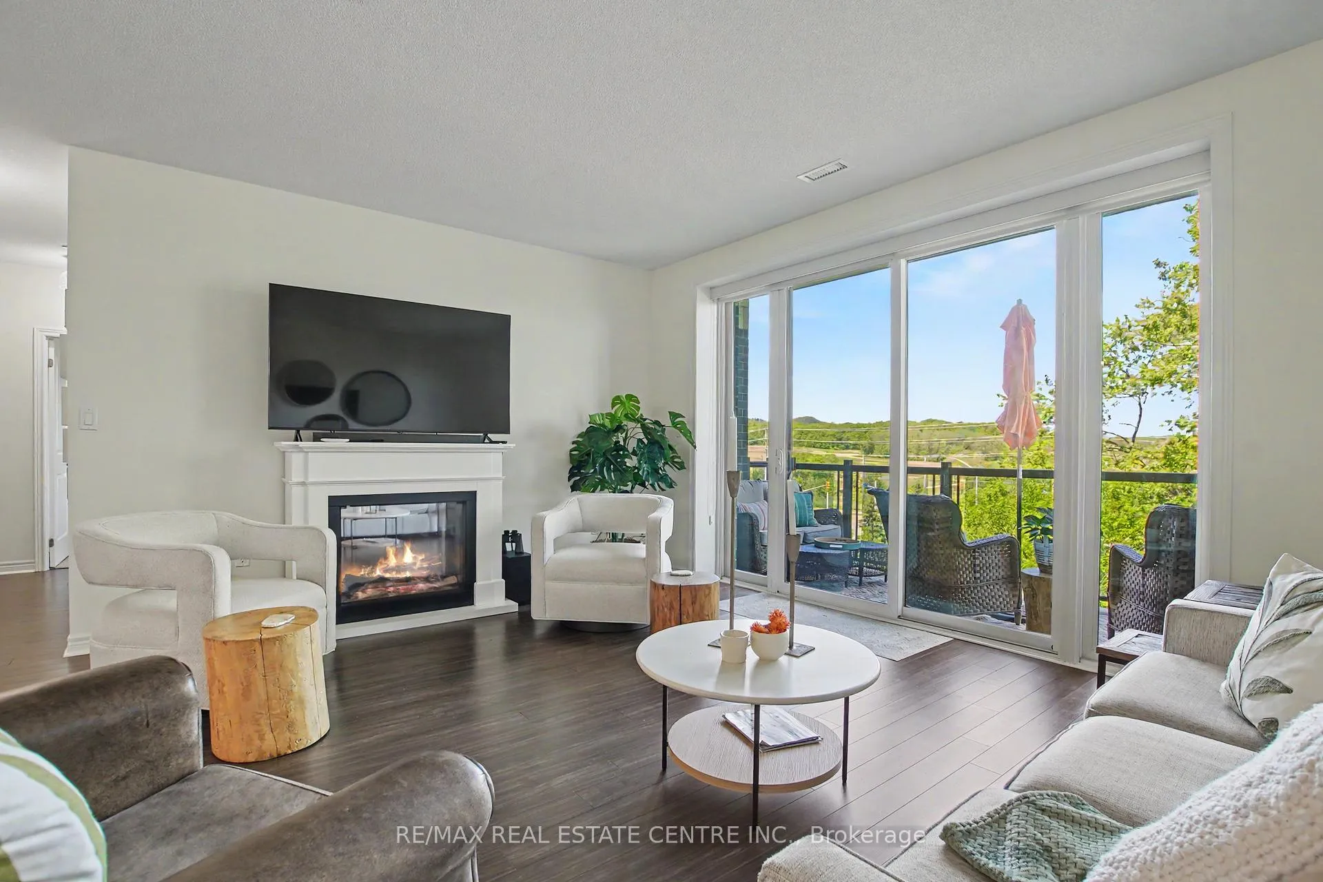 Photo 12 of Unit 418, 33 Whitmer Street, Milton, Scott — HOMEH