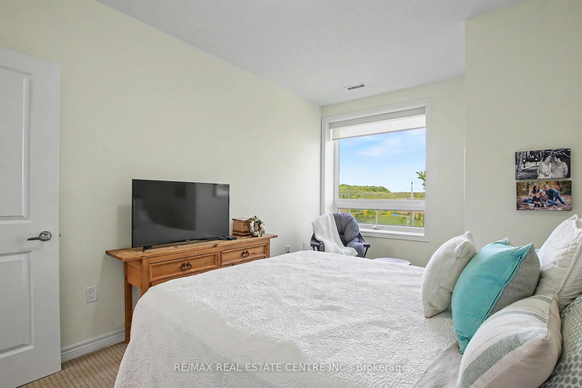 Photo 15 of Unit 418, 33 Whitmer Street, Milton, Scott — HOMEH