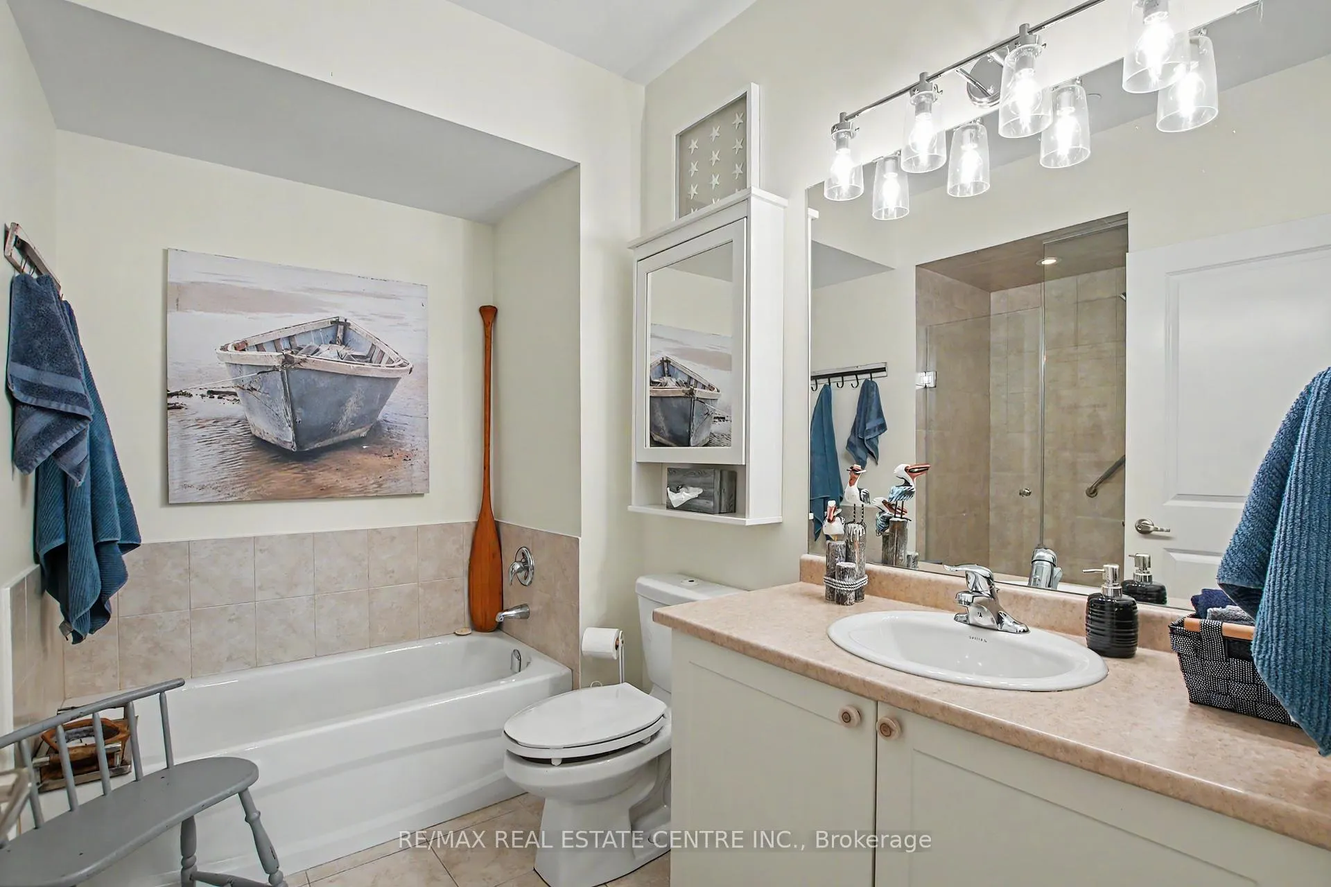 Photo 20 of Unit 418, 33 Whitmer Street, Milton, Scott — HOMEH