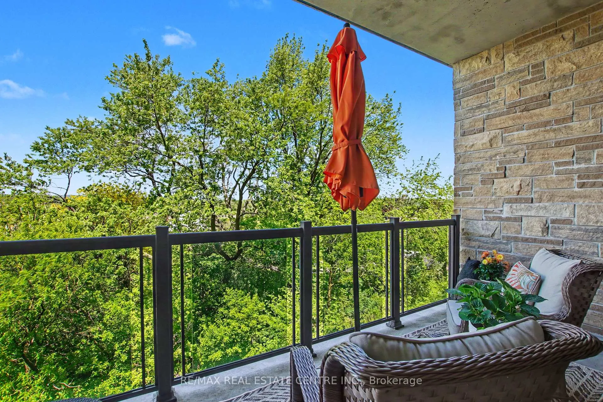 Photo 22 of Unit 418, 33 Whitmer Street, Milton, Scott — HOMEH