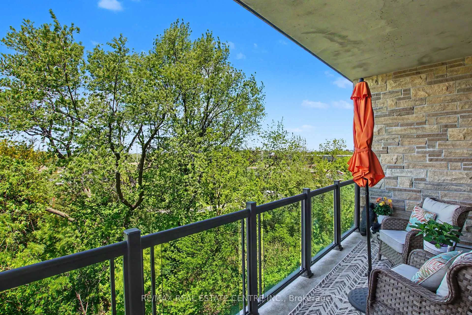 Photo 25 of Unit 418, 33 Whitmer Street, Milton, Scott — HOMEH