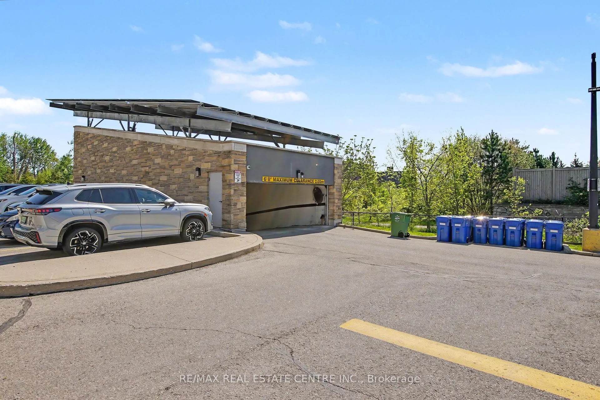 Photo 26 of Unit 418, 33 Whitmer Street, Milton, Scott — HOMEH
