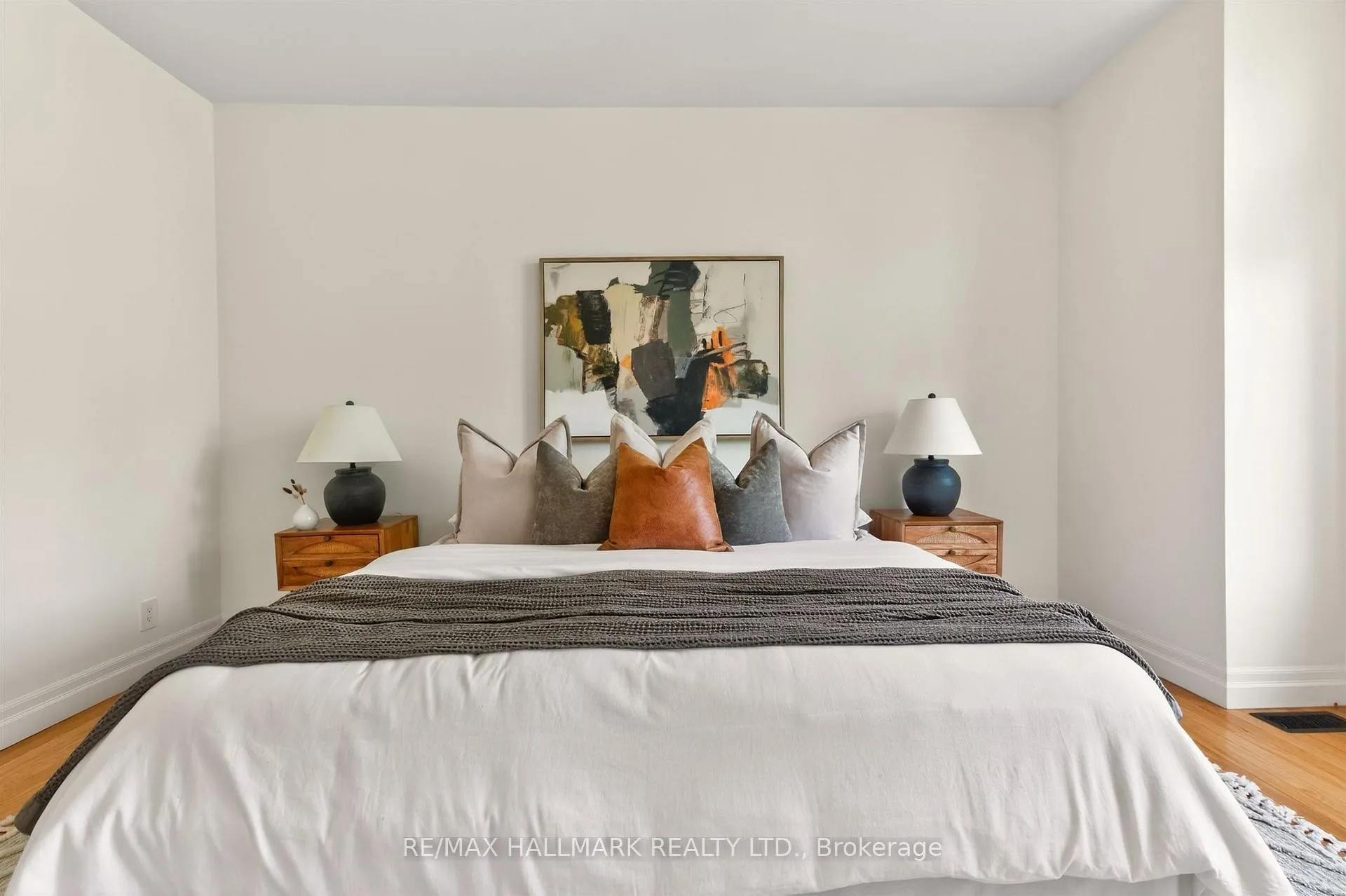 Photo 29 of 82 Dawes Road, Toronto, East End-Danforth — HOMEH