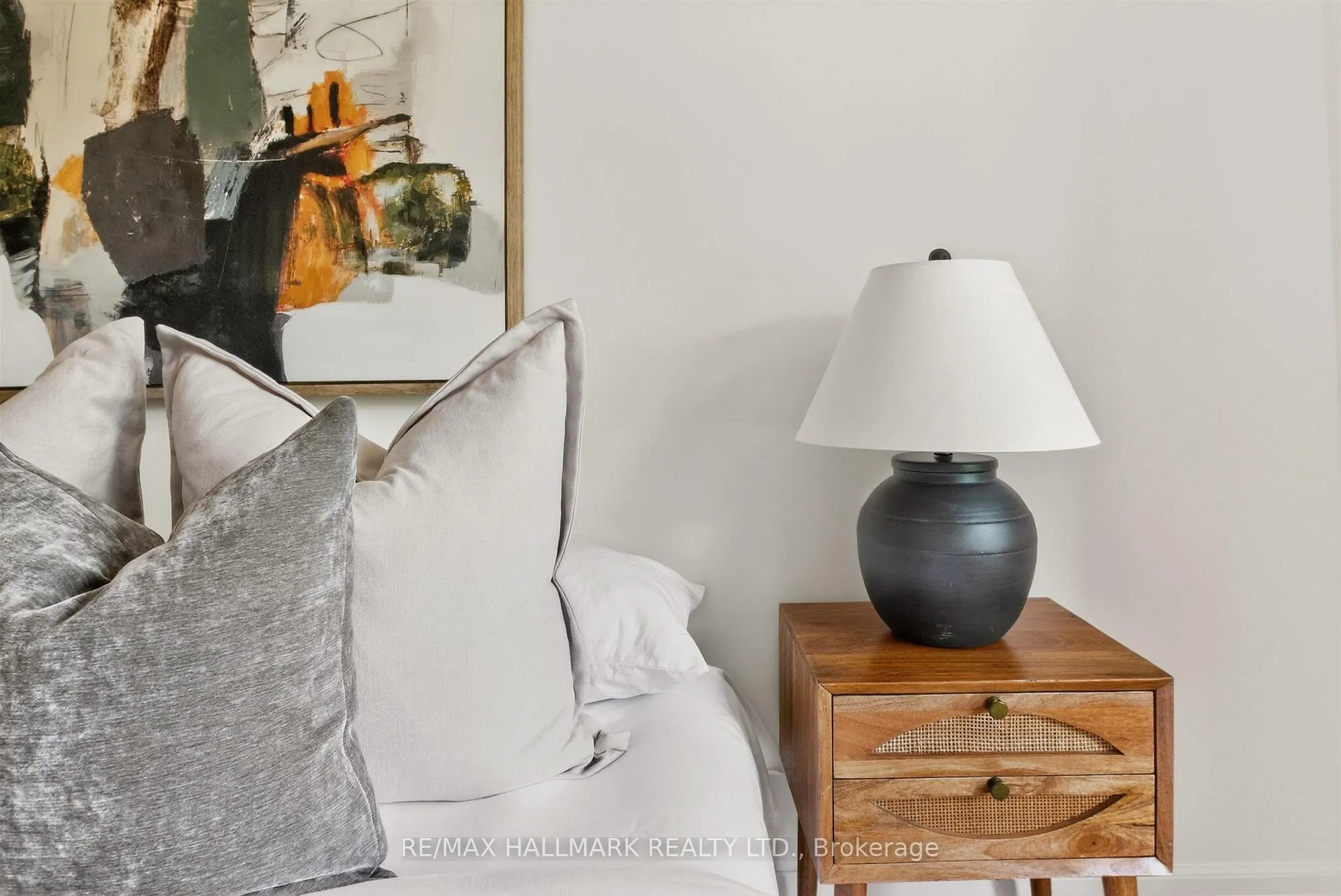 Photo 32 of 82 Dawes Road, Toronto, East End-Danforth — HOMEH