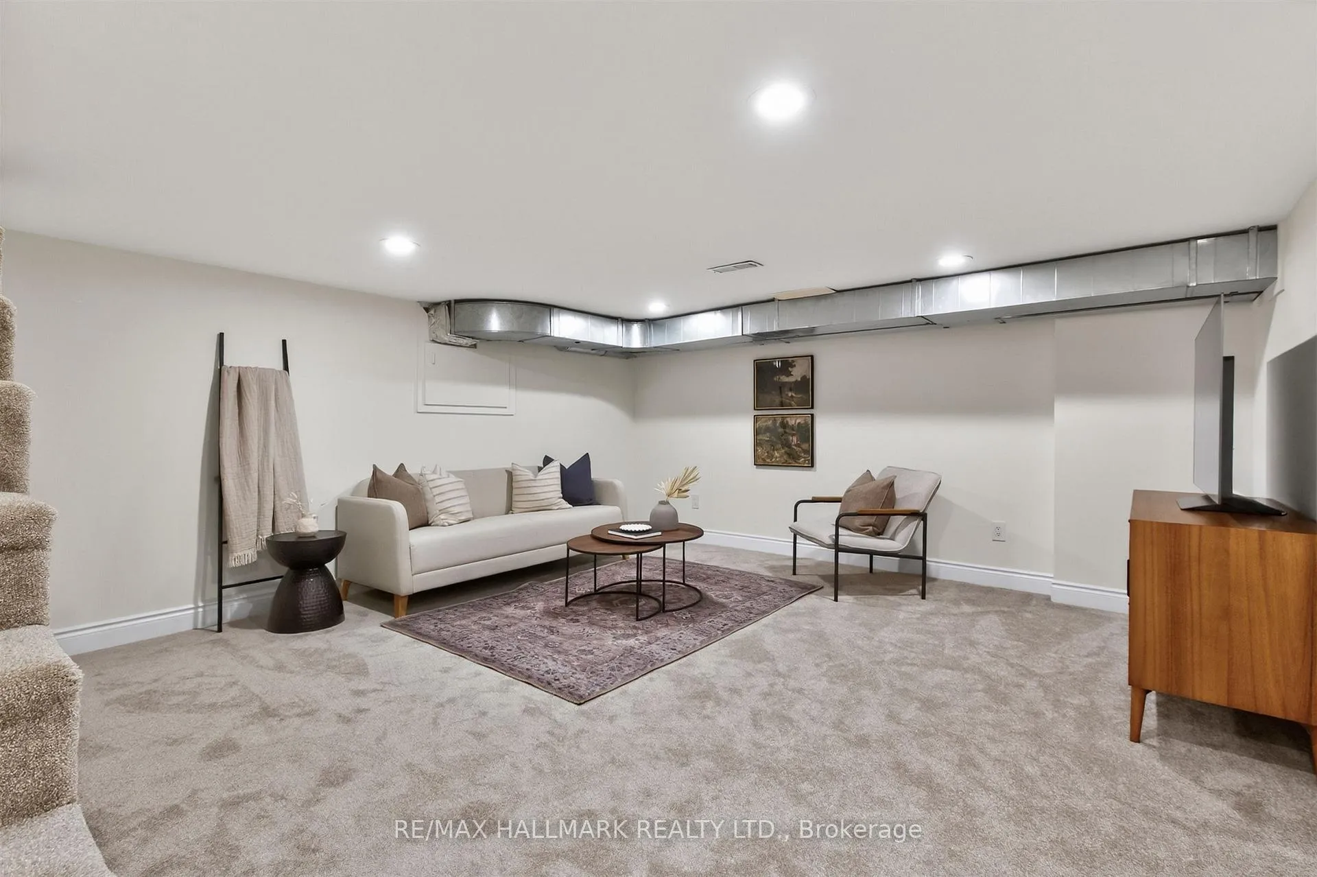 Photo 41 of 82 Dawes Road, Toronto, East End-Danforth — HOMEH