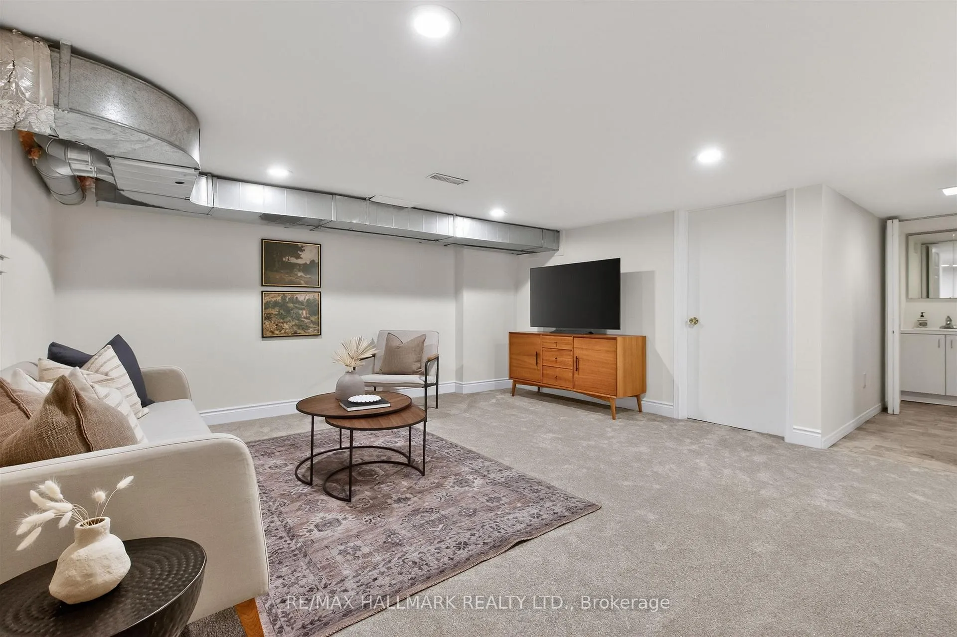 Photo 42 of 82 Dawes Road, Toronto, East End-Danforth — HOMEH