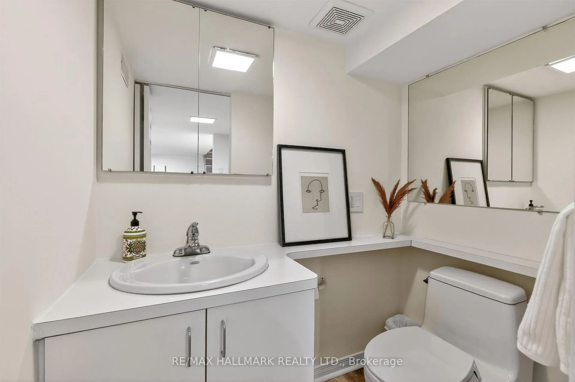 Photo 43 of 82 Dawes Road, Toronto, East End-Danforth — HOMEH