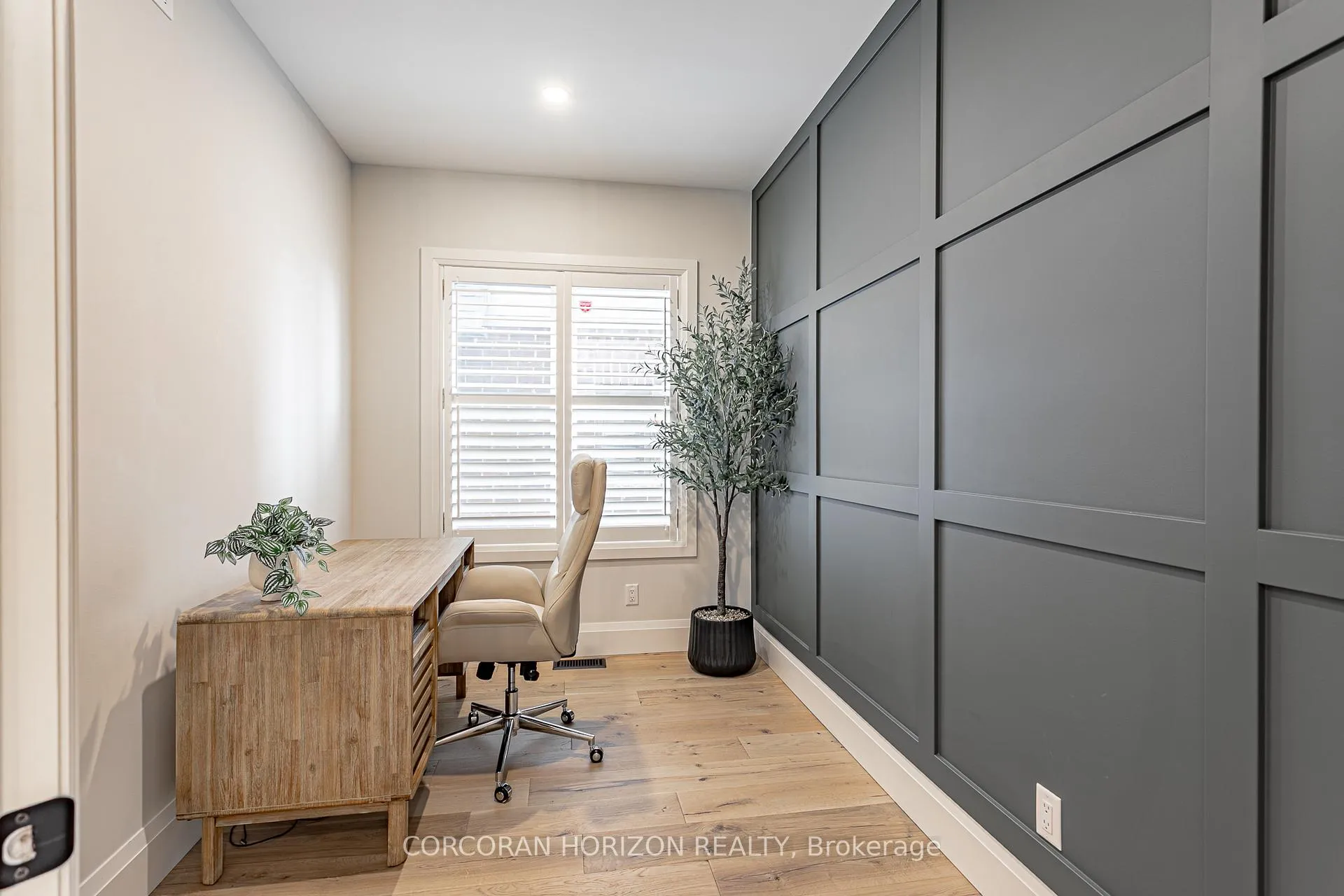 Photo 10 of 428 Twinleaf Street, Waterloo — HOMEH