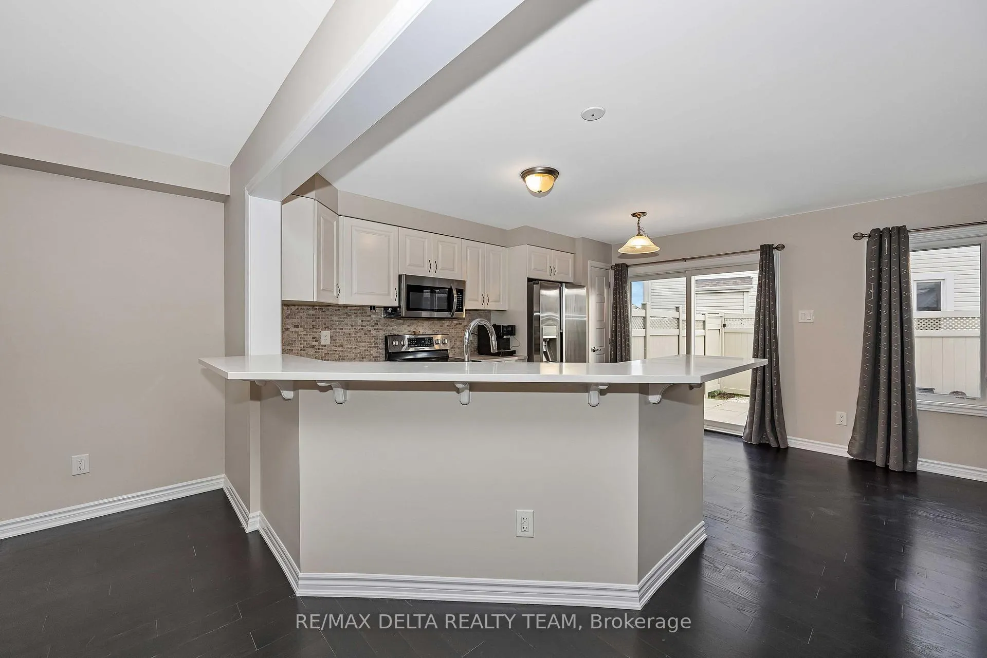 Photo 13 of 266 Brassy Minnow Crescent, Ottawa, Barrhaven - Half Moon Bay — HOMEH