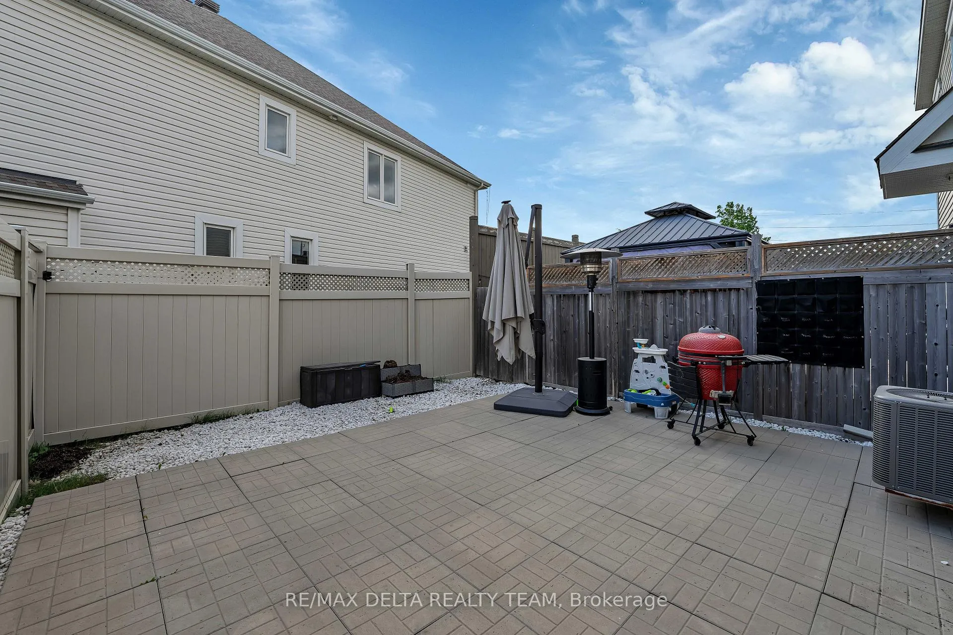 Photo 26 of 266 Brassy Minnow Crescent, Ottawa, Barrhaven - Half Moon Bay — HOMEH