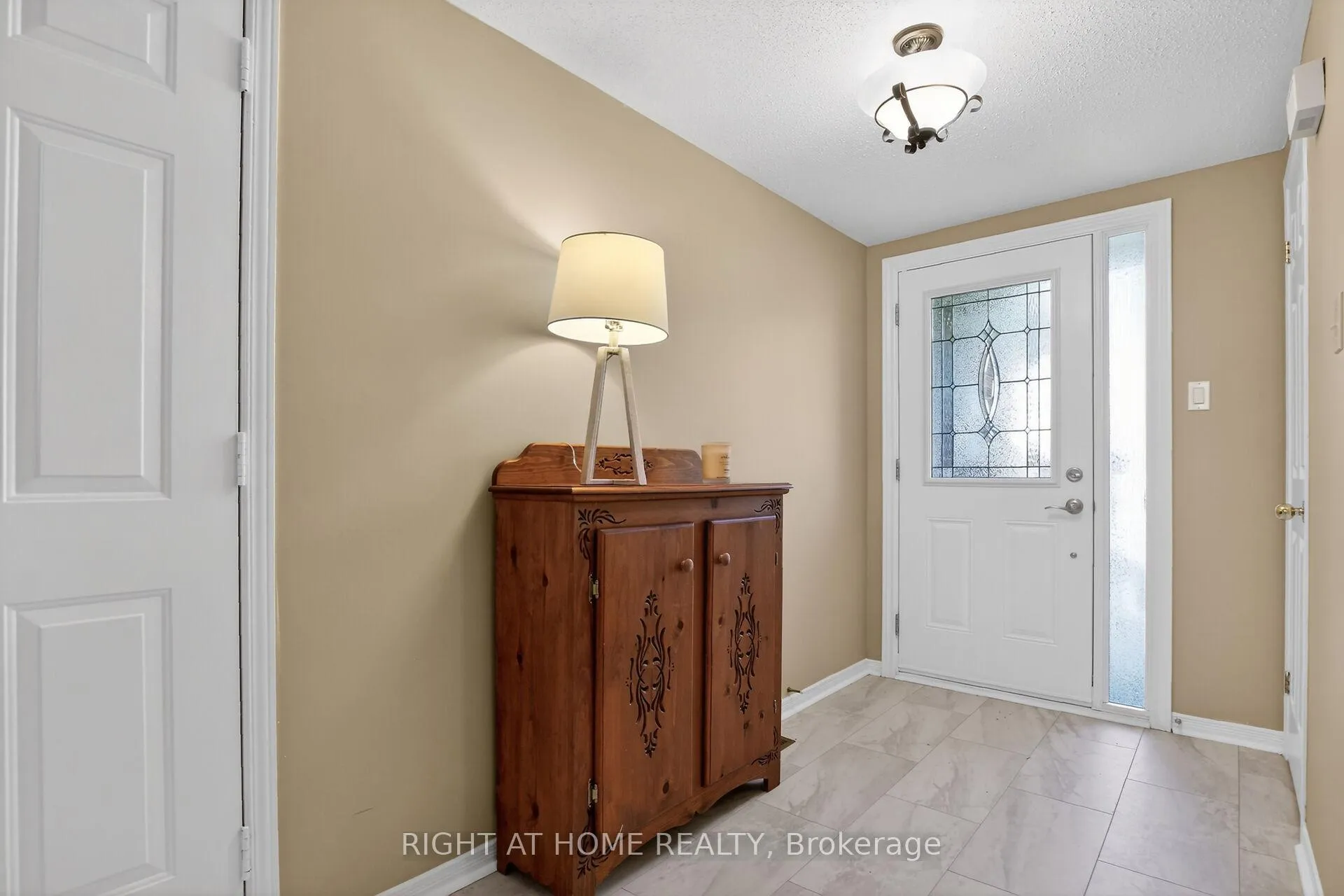 Photo 6 of 88 Furlong Crescent, Ottawa, Kanata - Bridlewood — HOMEH