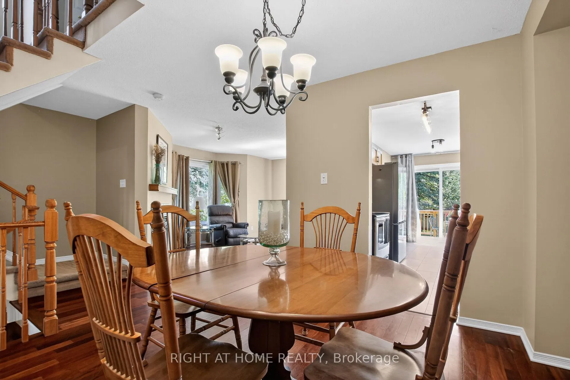 Photo 10 of 88 Furlong Crescent, Ottawa, Kanata - Bridlewood — HOMEH
