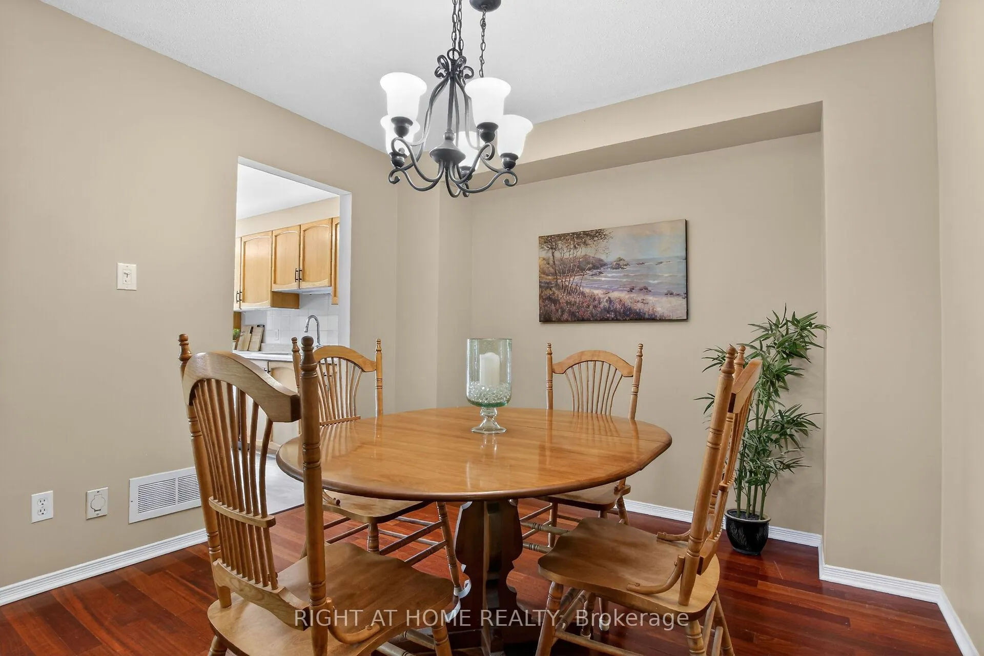 Photo 11 of 88 Furlong Crescent, Ottawa, Kanata - Bridlewood — HOMEH