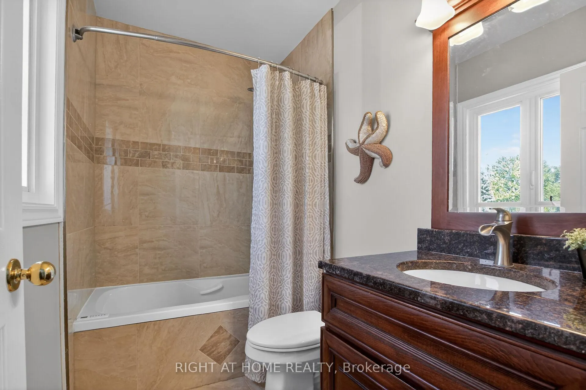 Photo 21 of 88 Furlong Crescent, Ottawa, Kanata - Bridlewood — HOMEH