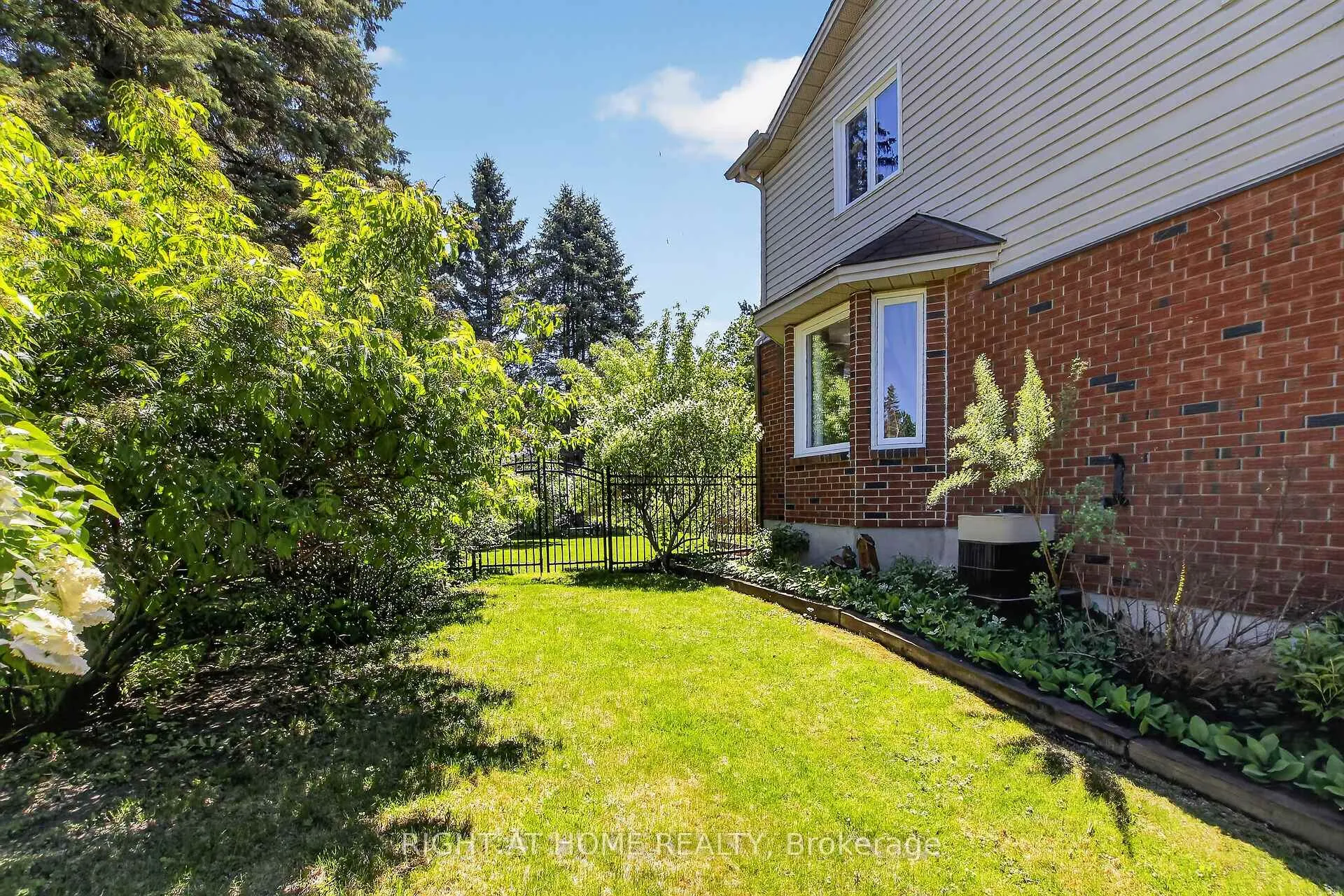 Photo 33 of 88 Furlong Crescent, Ottawa, Kanata - Bridlewood — HOMEH
