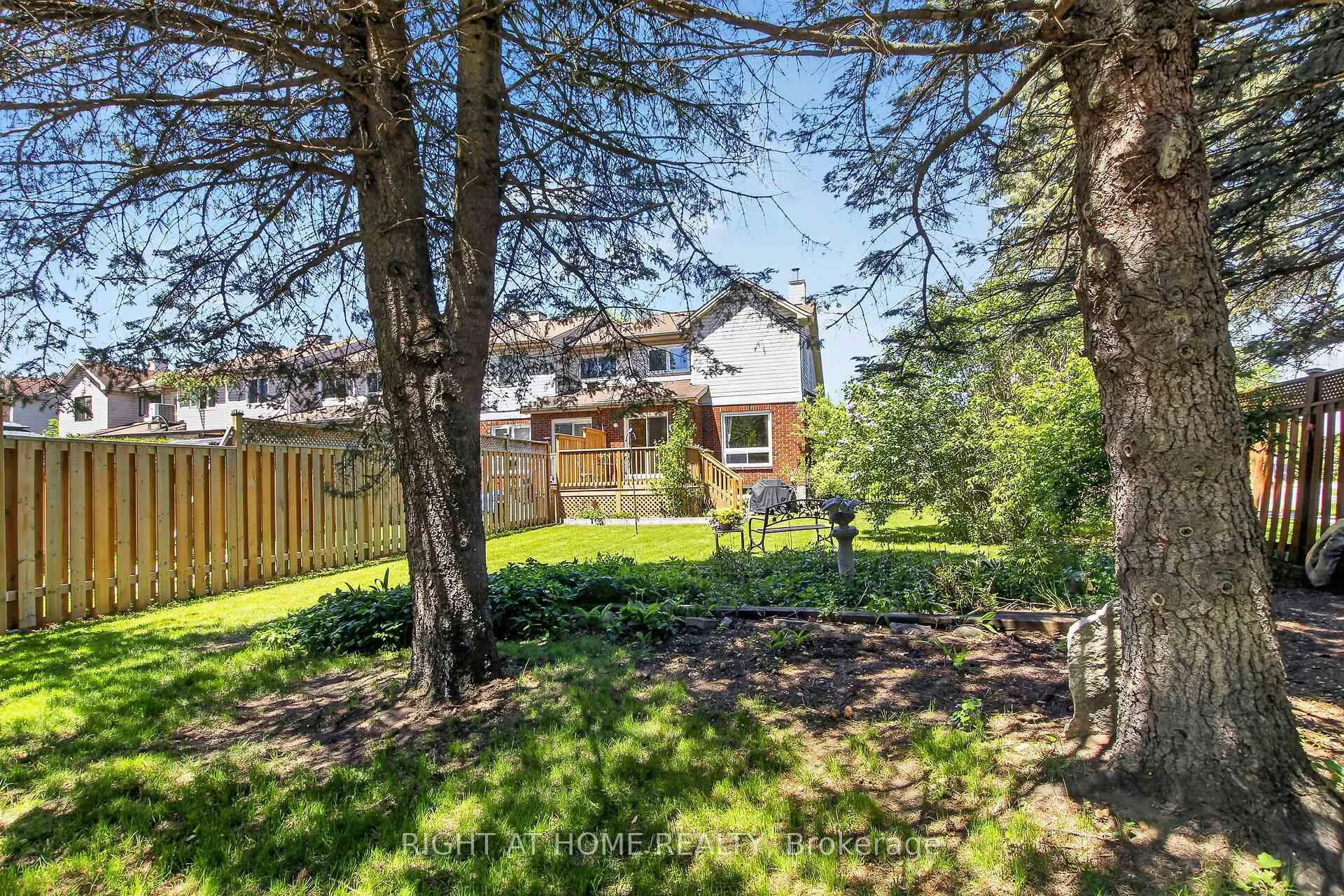 Photo 39 of 88 Furlong Crescent, Ottawa, Kanata - Bridlewood — HOMEH